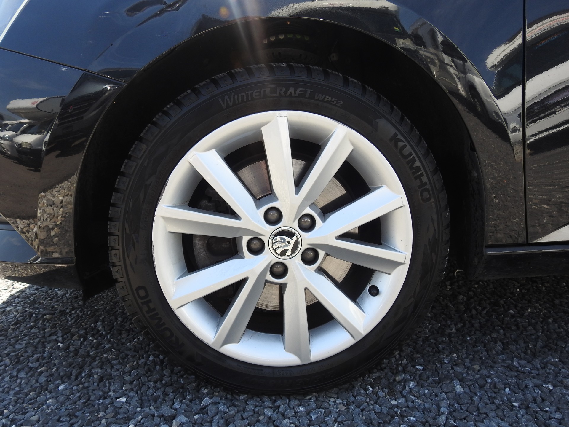 SKODA Fabia 1.0 TSI Ambition-image-8