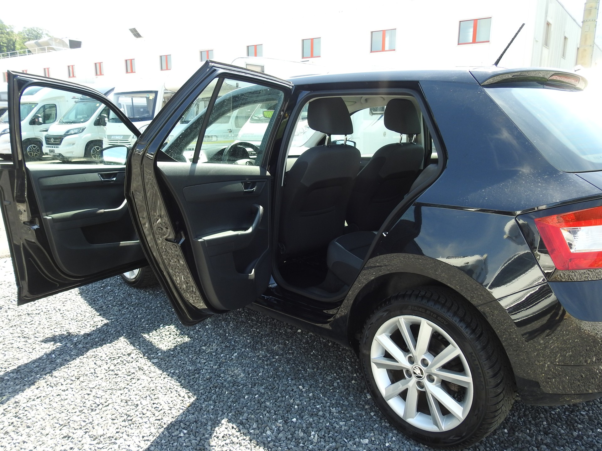 SKODA Fabia 1.0 TSI Ambition-image-14