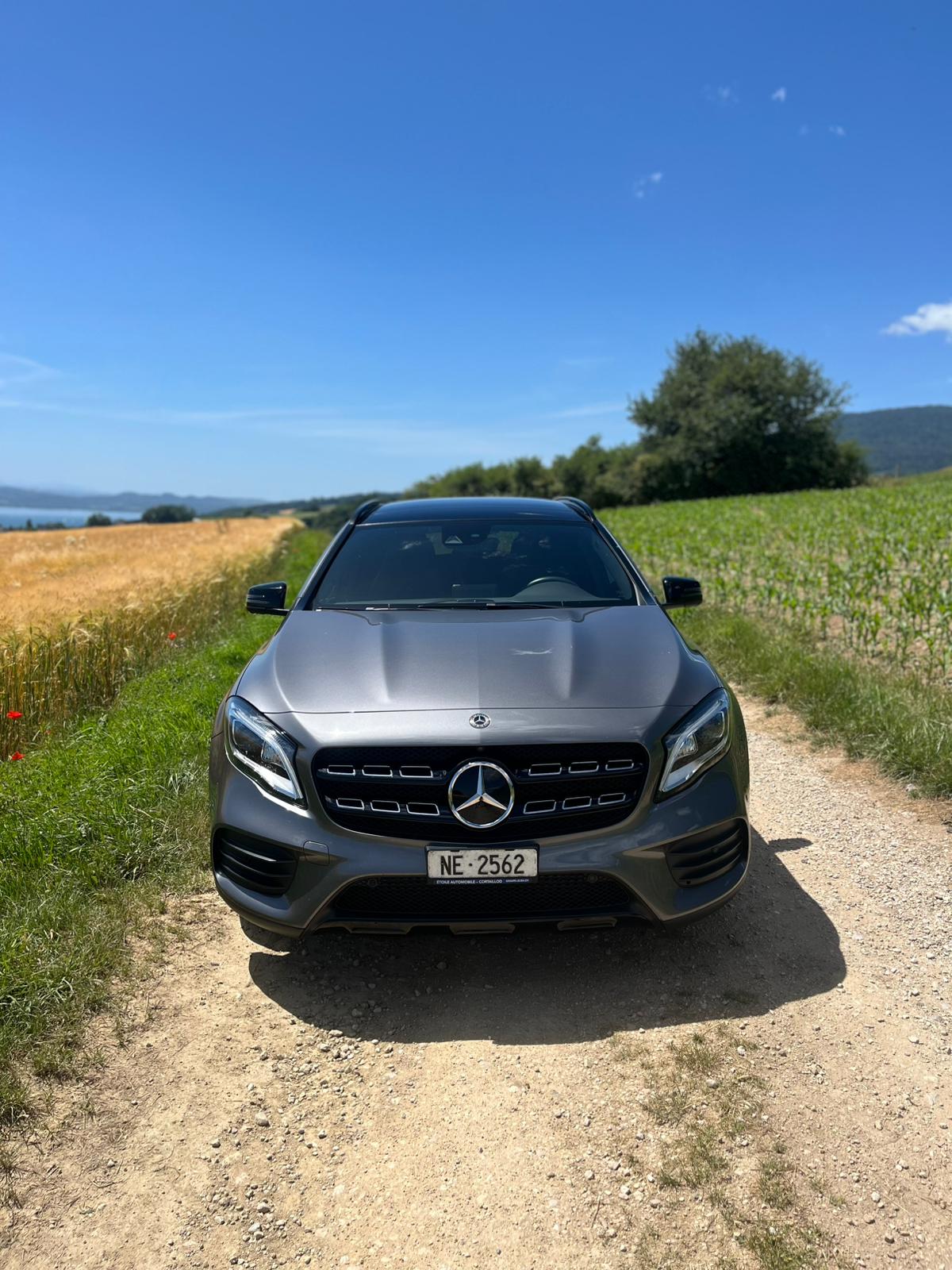 MERCEDES-BENZ GLA 220 AMG Line 4m