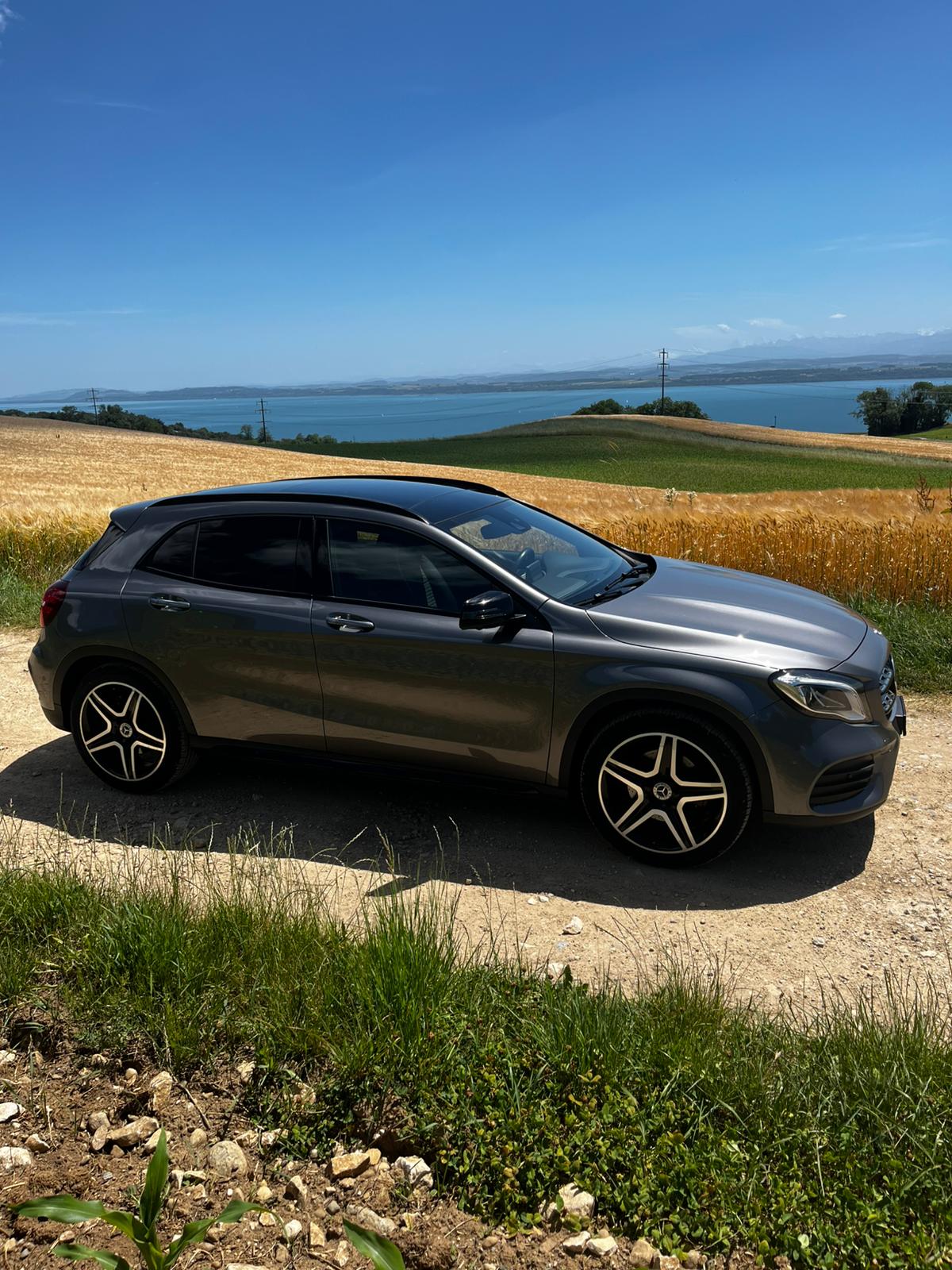 MERCEDES-BENZ GLA 220 AMG Line 4m-image-1