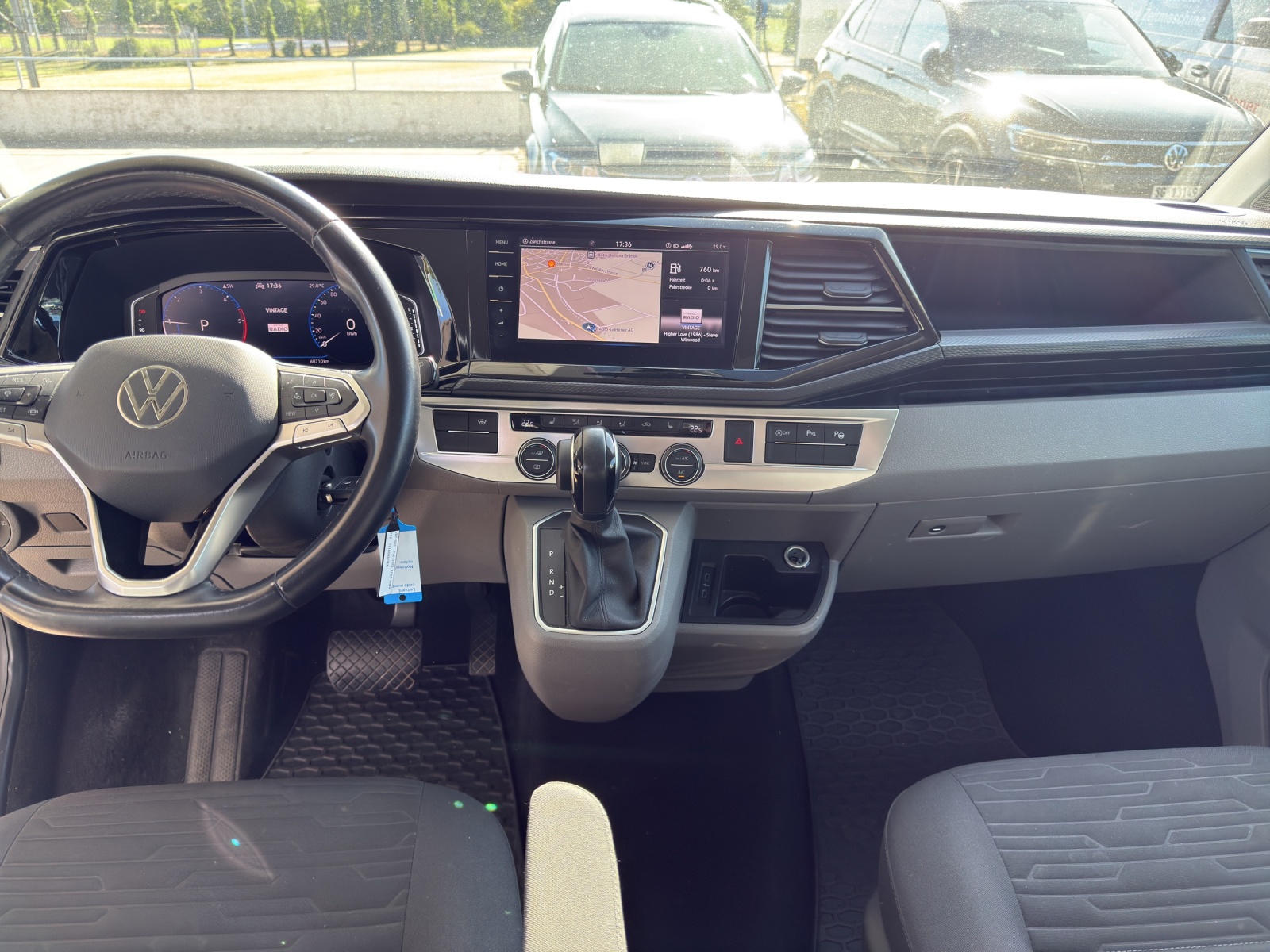 VW T6.1 Caravelle 3400 2.0 TDI 204 Comfortline DSG 4m-image-8