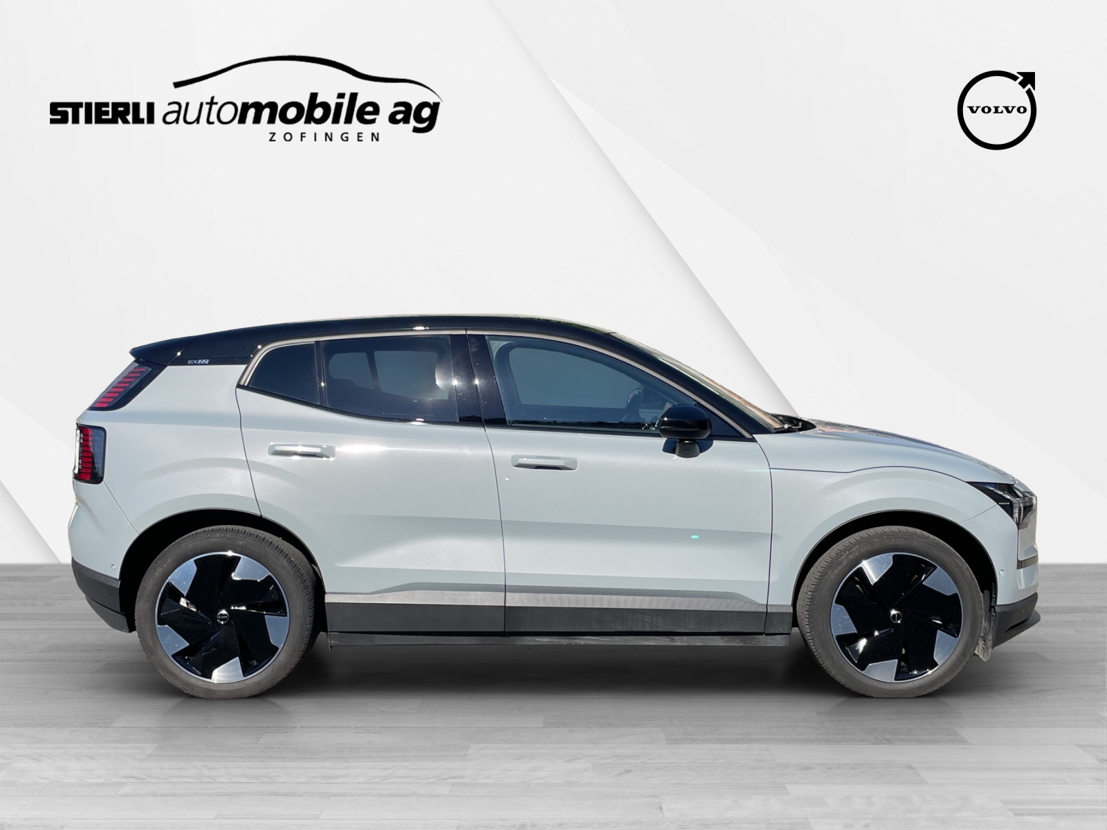 VOLVO EX 30 E60 Twin Ultra Performance AWD-showroom-element-3