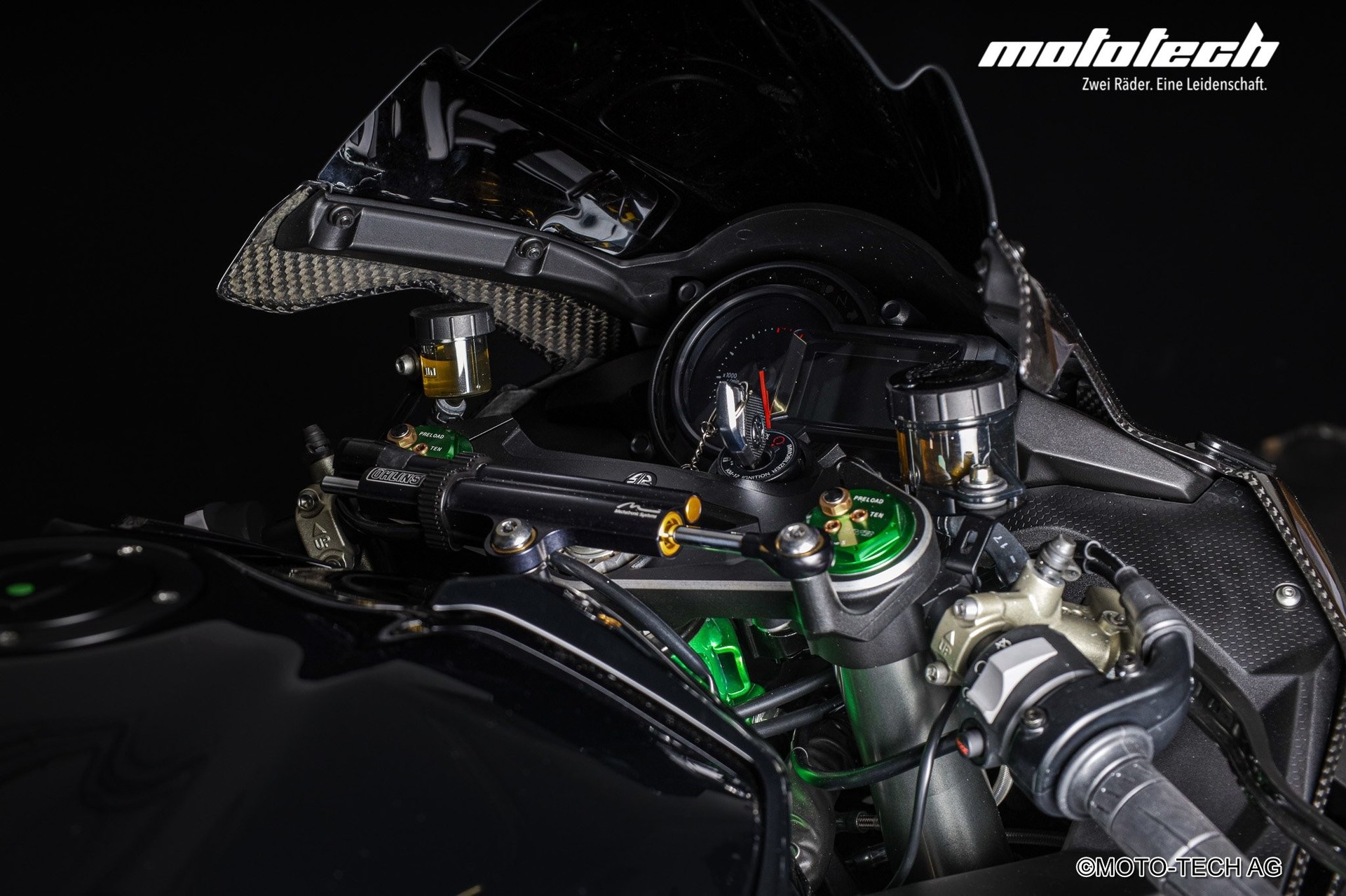 KAWASAKI Ninja H2 Carbon ABS AKRAPOVIC-image-9