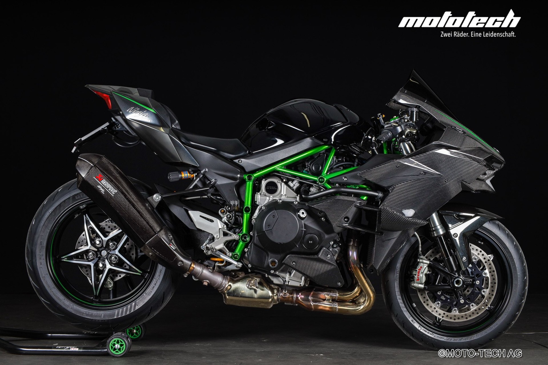 KAWASAKI Ninja H2 Carbon ABS AKRAPOVIC-showroom-element-1