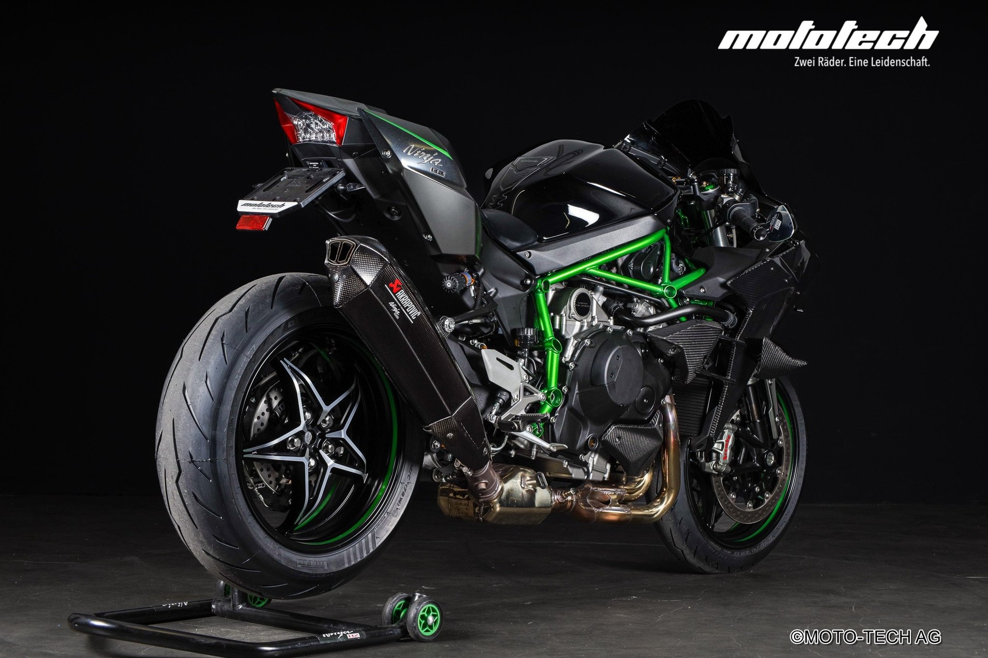 KAWASAKI Ninja H2 Carbon ABS AKRAPOVIC-showroom-element-2