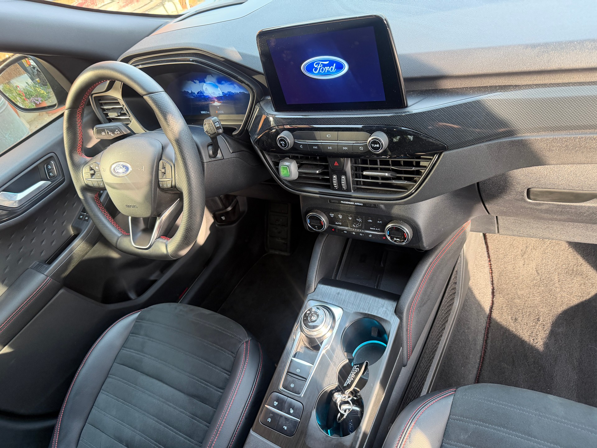FORD Kuga 2.0 TDCi EcoBlue ST-Line 4WD Automat-image-8