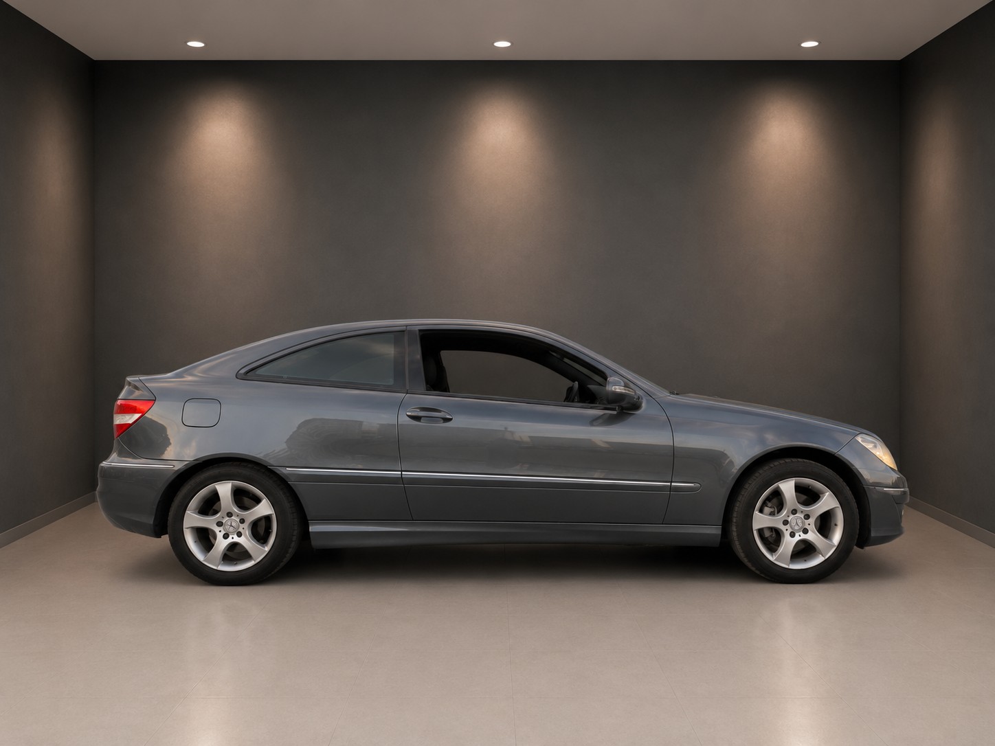 MERCEDES-BENZ CLC 220 CDI Automatic-image-1