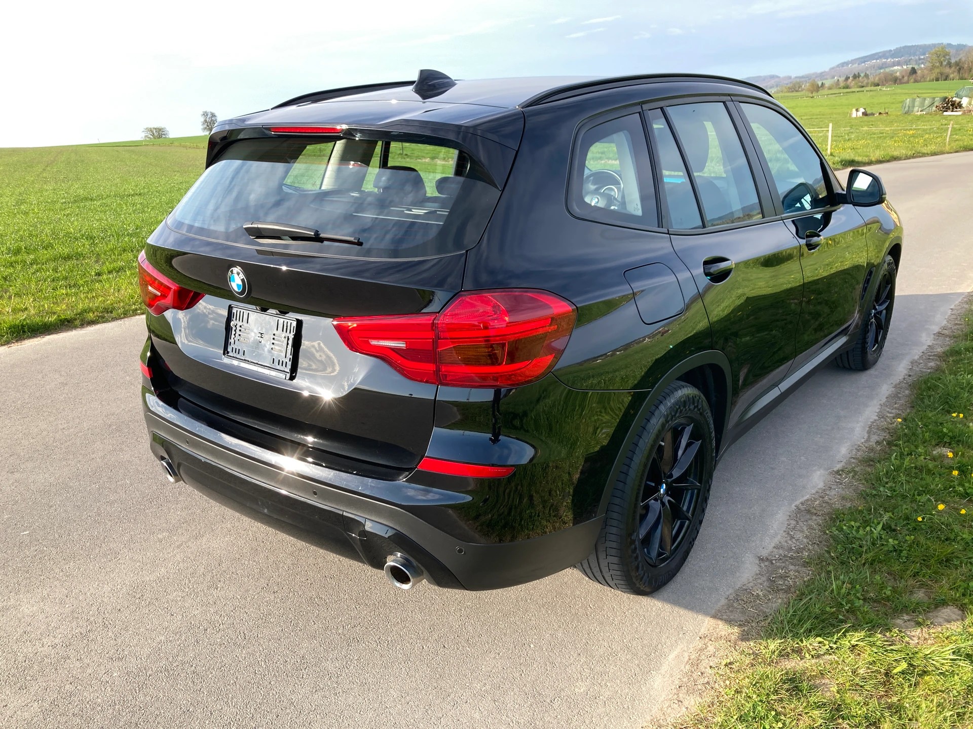 BMW X3 xDrive 48V 20d xLine Steptronic mit Anhängerkupplung-image-2