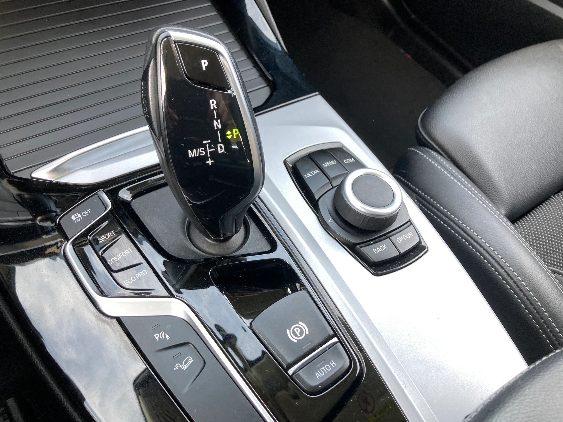 BMW X3 xDrive 48V 20d xLine Steptronic mit Anhängerkupplung-image-10