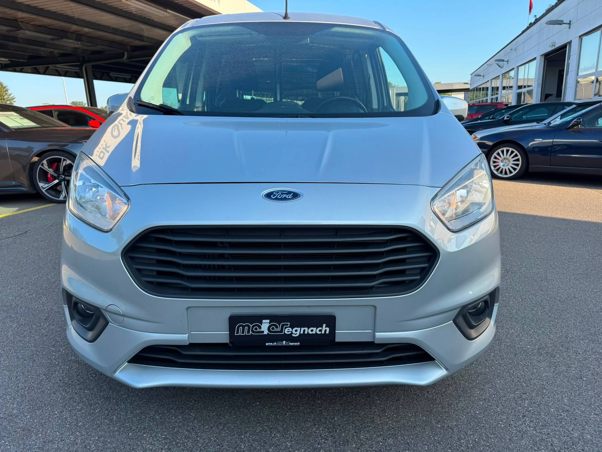 FORD Transit Courier Van 1.0 EcoBoost Ambiente-image-1