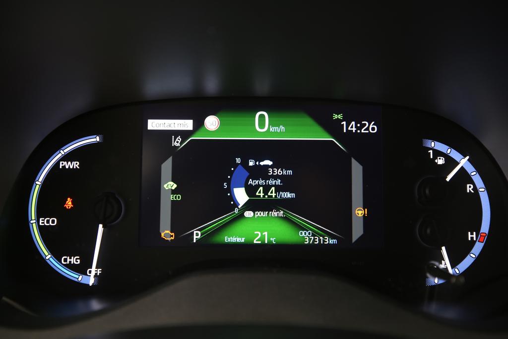 TOYOTA Yaris Cross 1.5 VVT-i HSD Trend AWD-i-image-9
