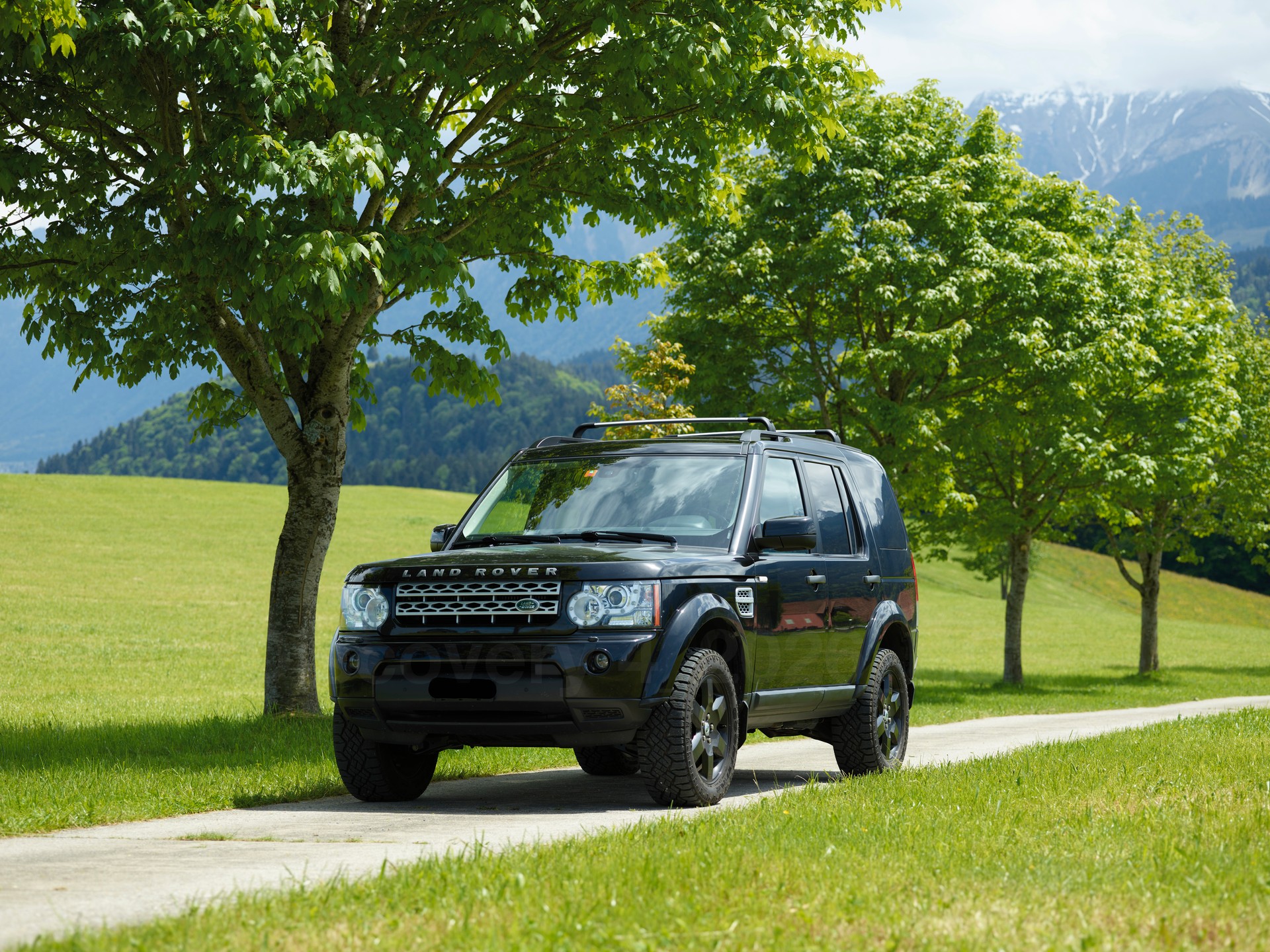 LAND ROVER 3.0 SDV6 HSE-image-1