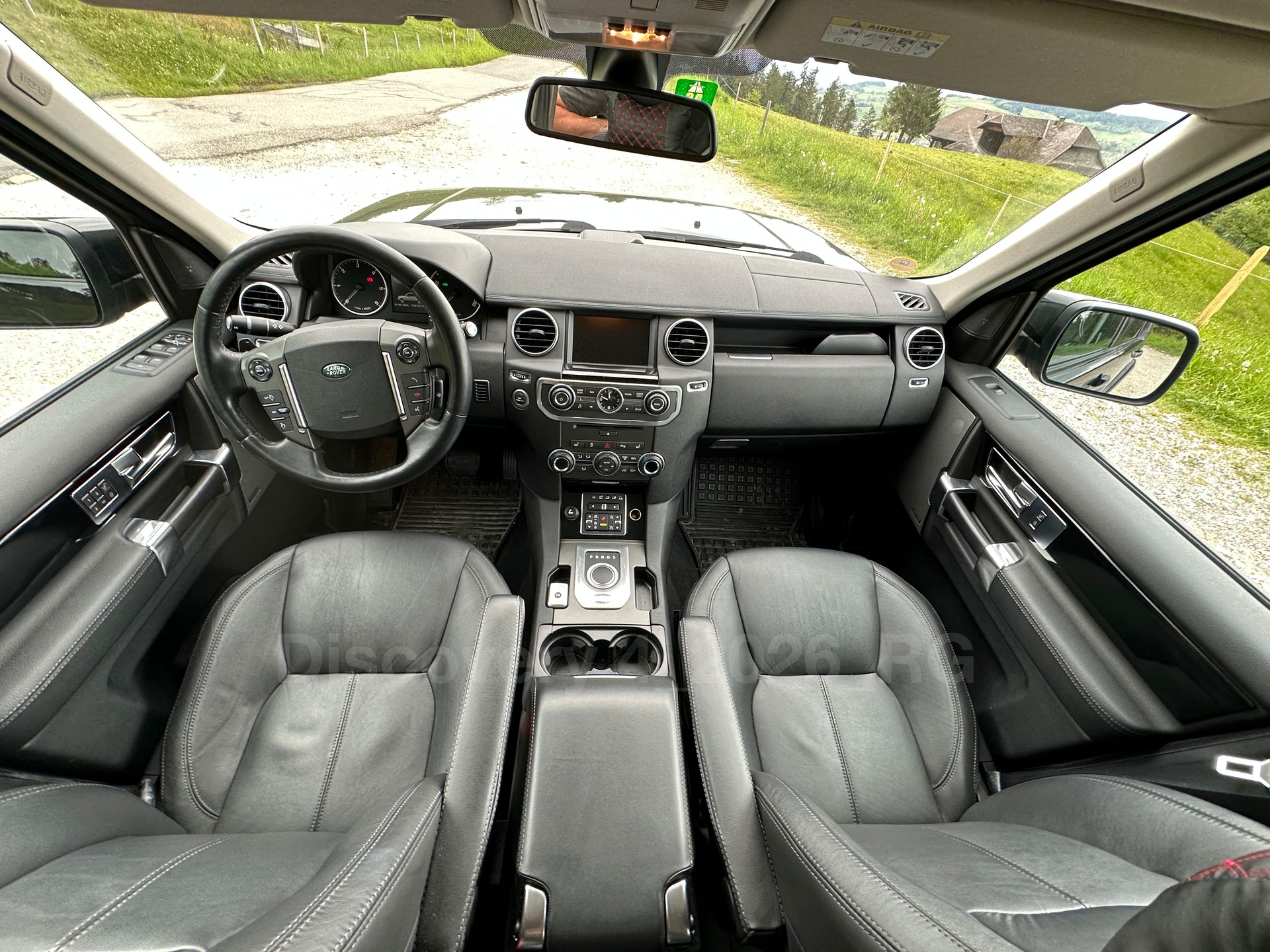 LAND ROVER 3.0 SDV6 HSE-image-8