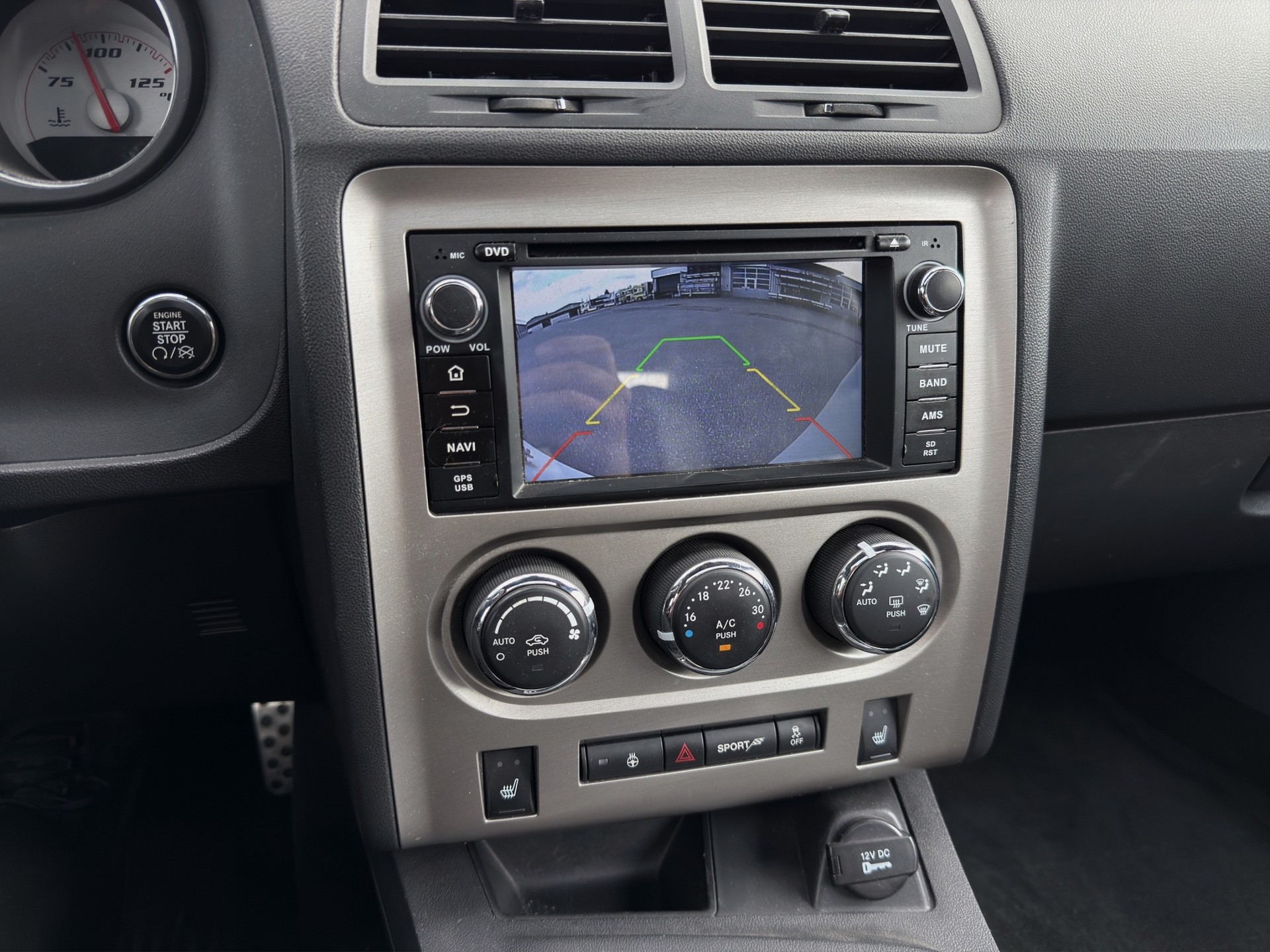 DODGE SRT8 392 6.4 V8 Hemi-image-11