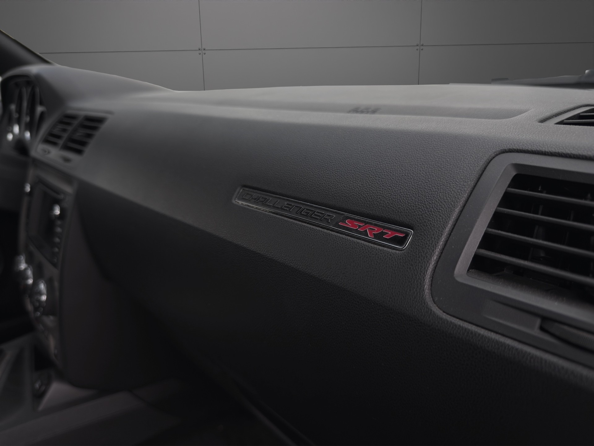 DODGE SRT8 392 6.4 V8 Hemi-image-10