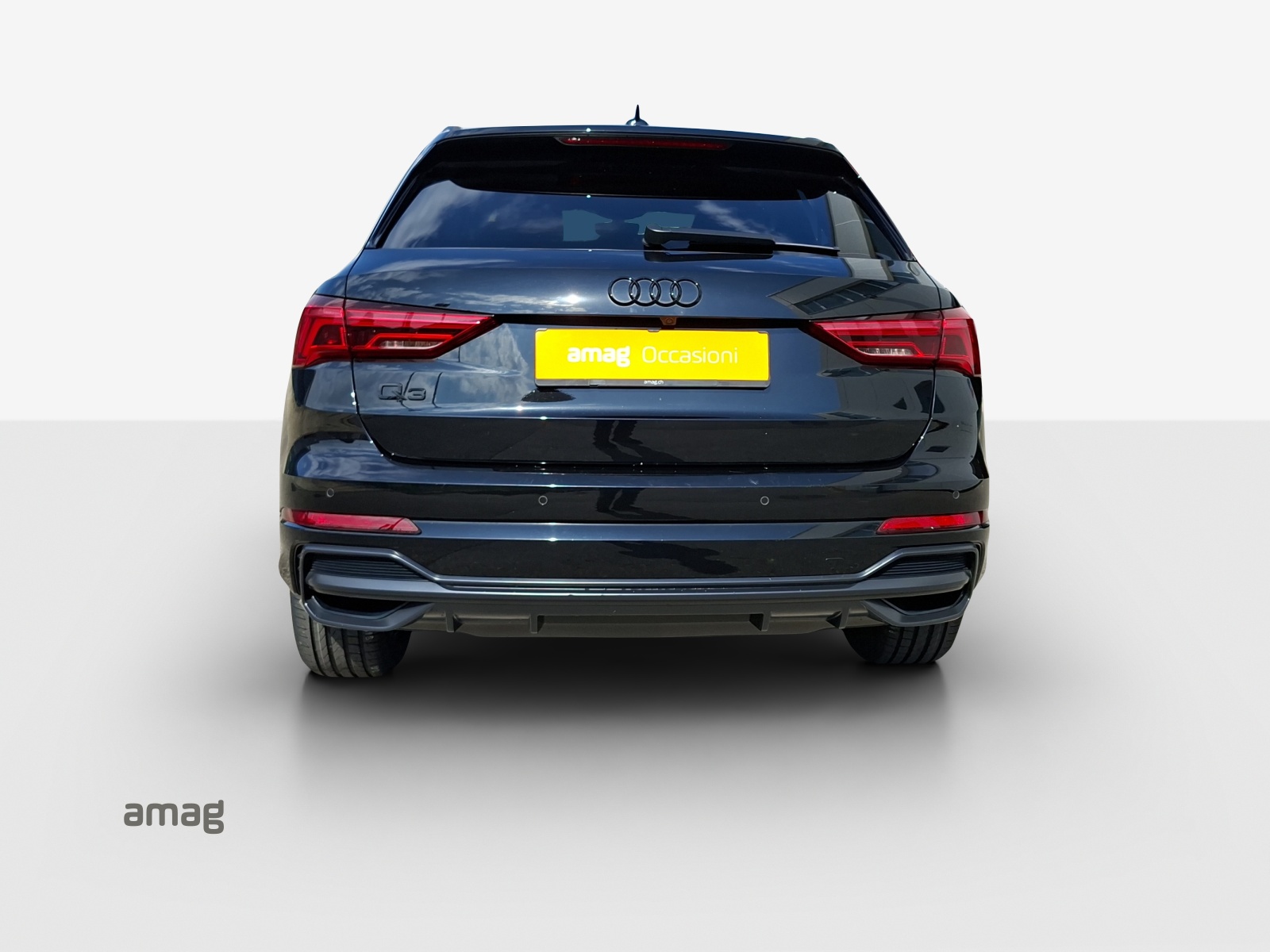 AUDI Q3 45 TFSI e S line S-tronic-image-3