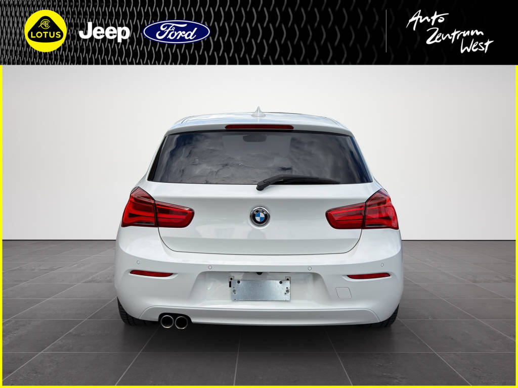 BMW 120i-image-3