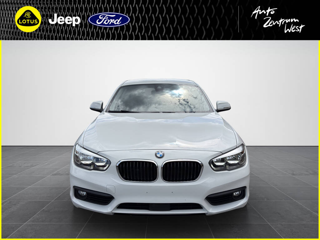 BMW 120i-image-7