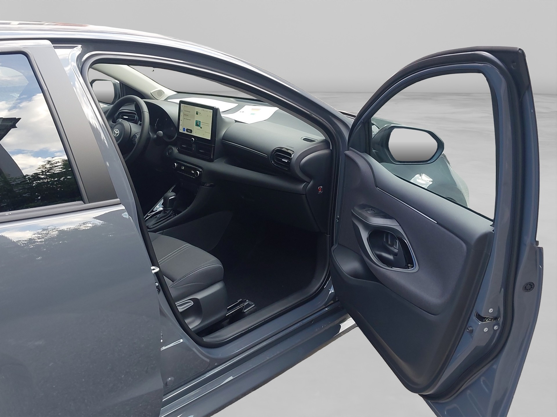 TOYOTA Yaris 1.5 VVT-i HSD Trend-image-15