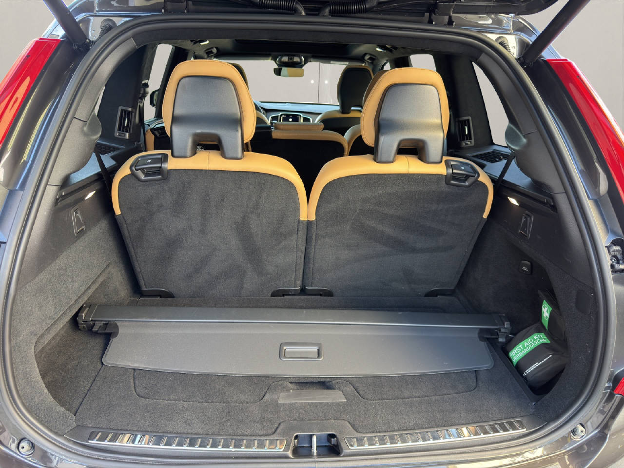 VOLVO XC90 2.0 T8 TE Ultimate Dark 7P. eAWD-image-13