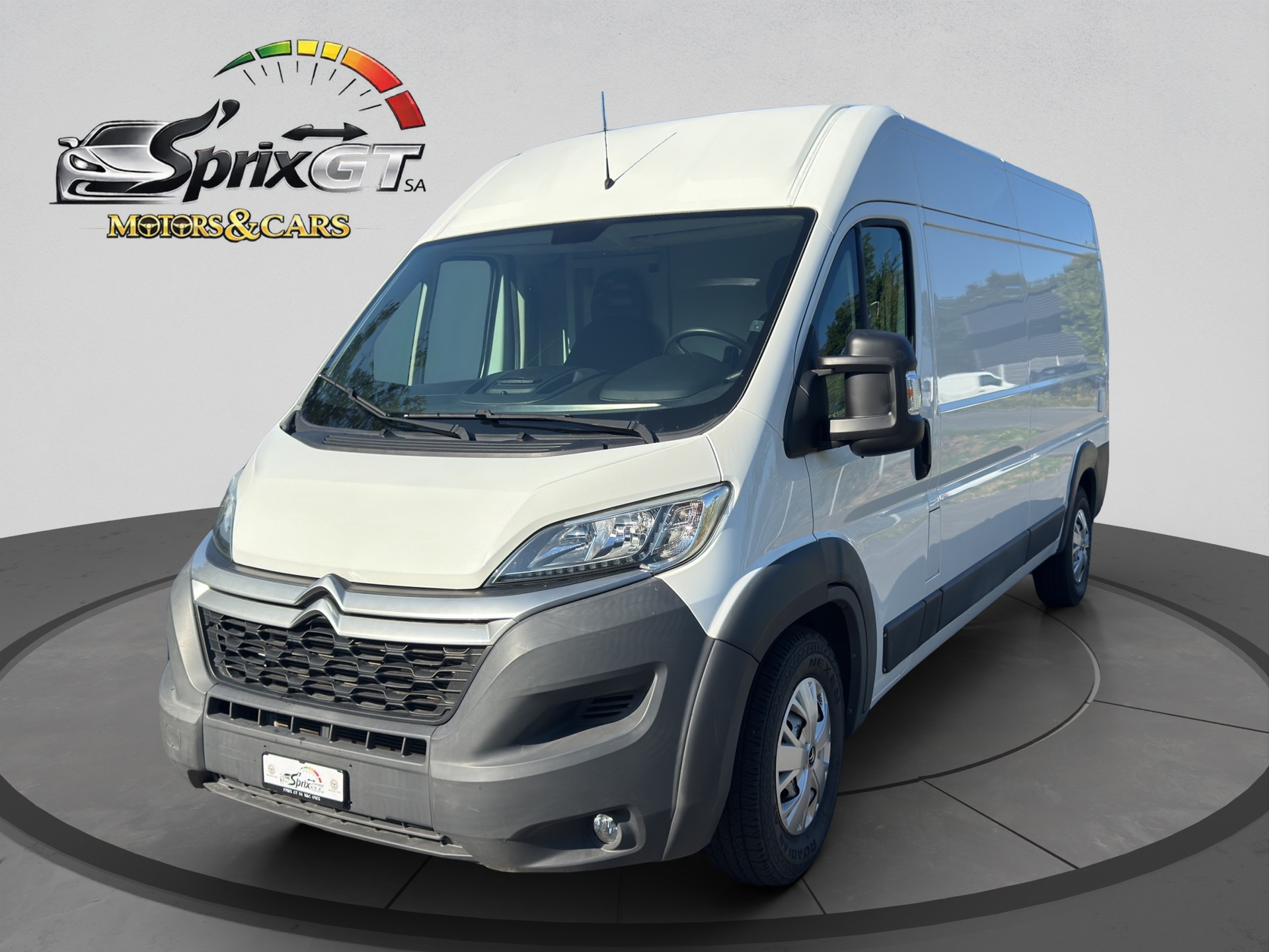 CITROEN Jumper 30 2.0 BlueHDi 130 Confort L2H2-image-1