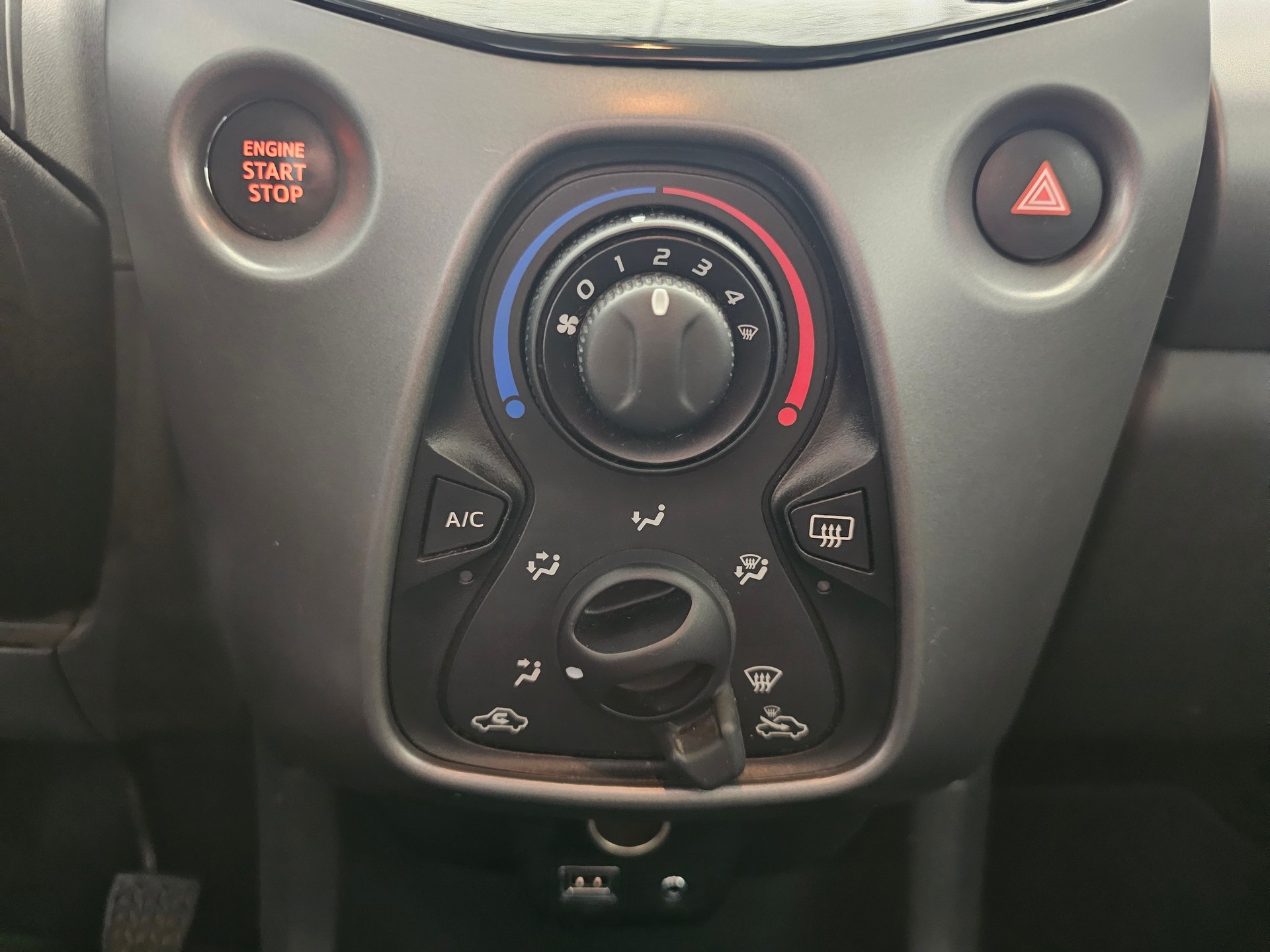 TOYOTA Aygo 1.0 VVT-i Trend-image-17