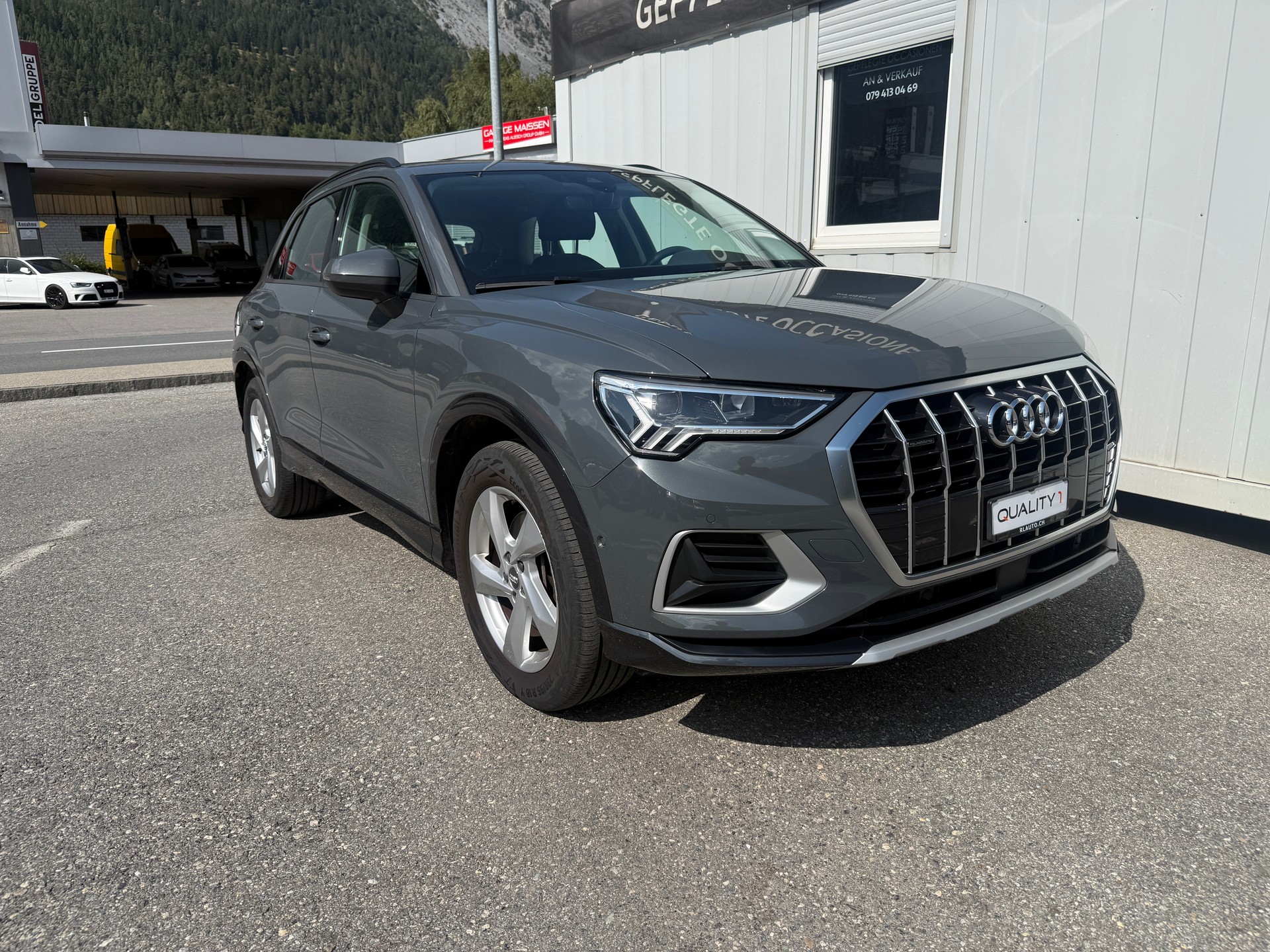 AUDI Q3 40 TDI advanced quattro S-tronic-image-1