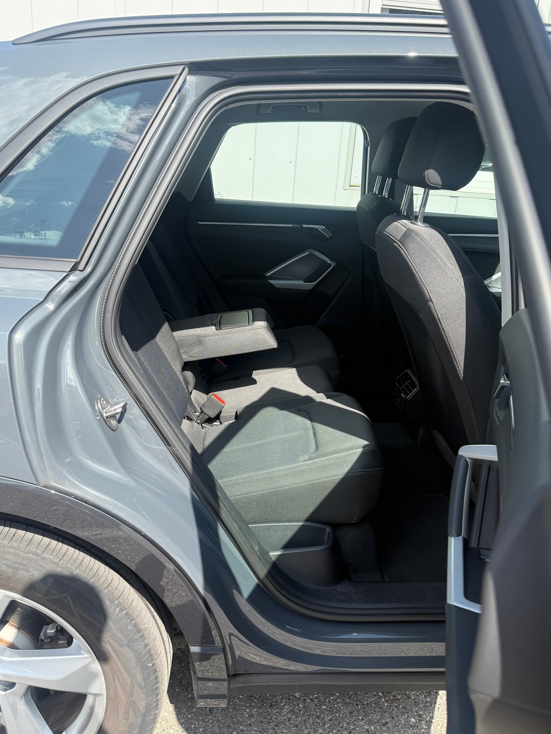 AUDI Q3 40 TDI advanced quattro S-tronic-image-13