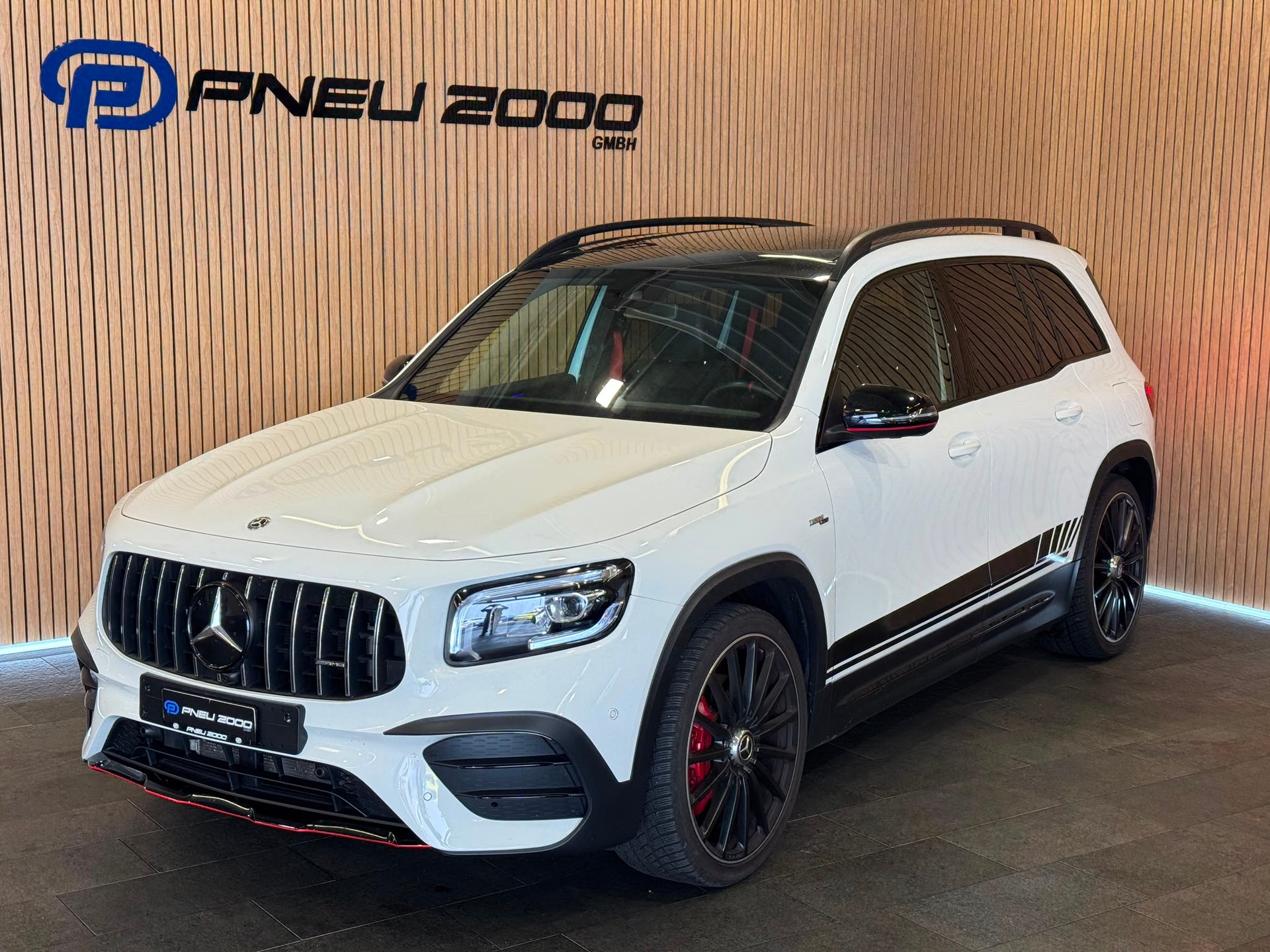 MERCEDES-BENZ GLB 35 AMG 4 MATIC 8G-Tronic-image-0