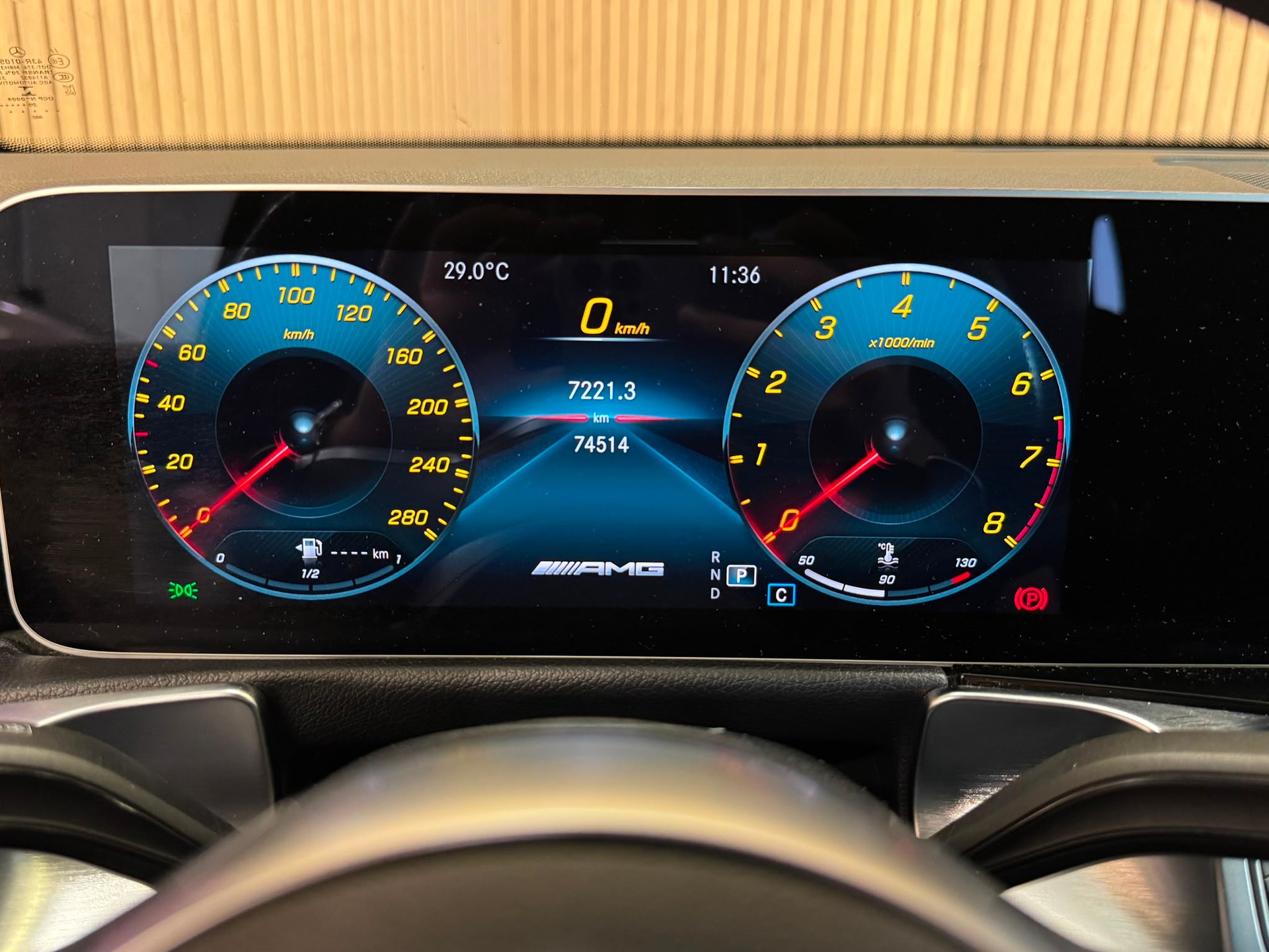 MERCEDES-BENZ GLB 35 AMG 4 MATIC 8G-Tronic-image-15