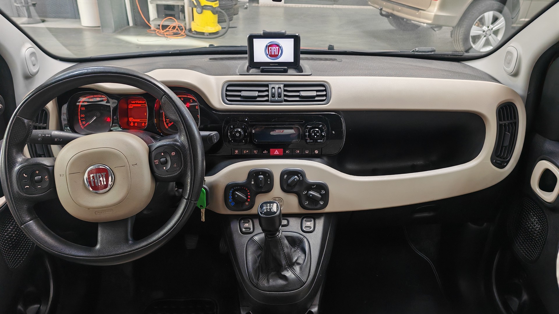 FIAT Panda 0.9 Twinair Turbo Lounge-image-10