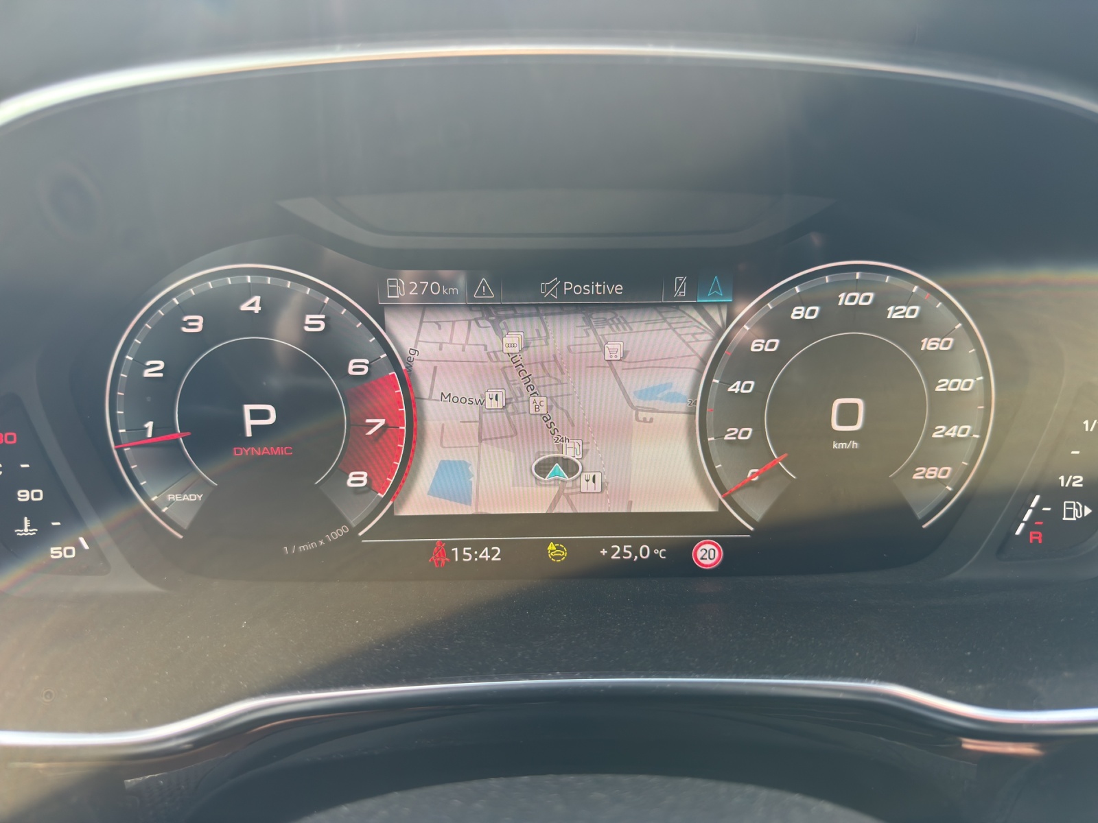 AUDI Q3 Sportback 40 TFSI S line quattro S-tronic-image-14