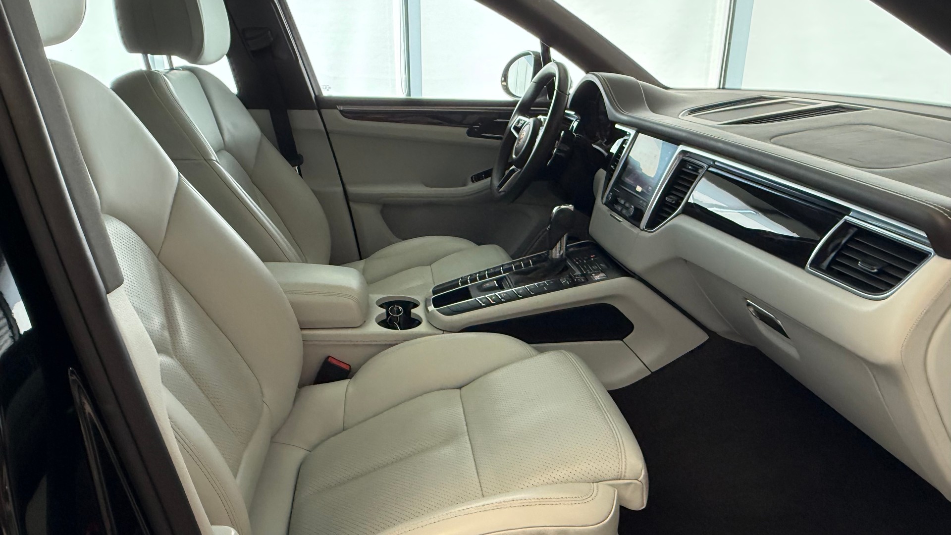 PORSCHE Macan 3.0 V6 S-image-27