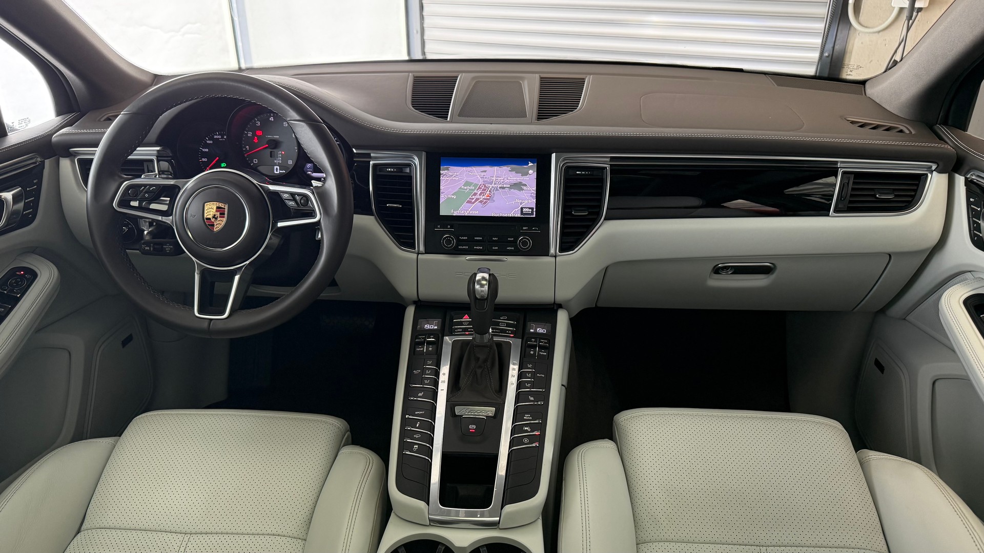 PORSCHE Macan 3.0 V6 S-image-25