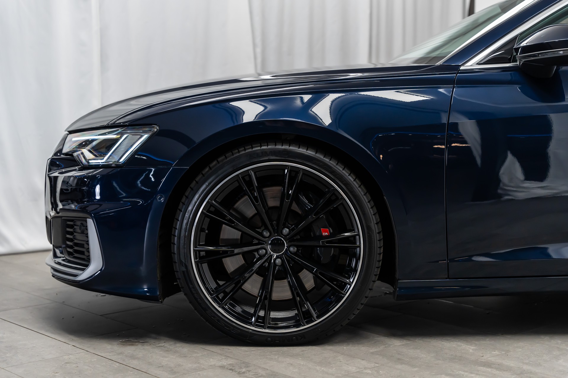 AUDI S6 Avant 3.0 TDI quattro tiptronic *Matrix*Panorama*360°*21"Alu*-image-7