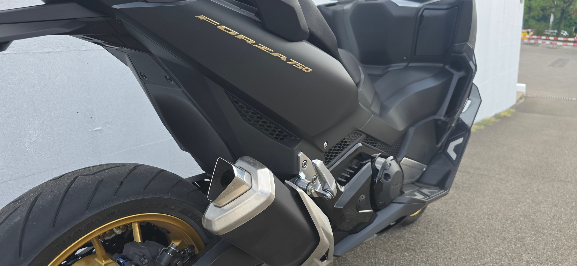 HONDA NSS 750-showroom-element-2