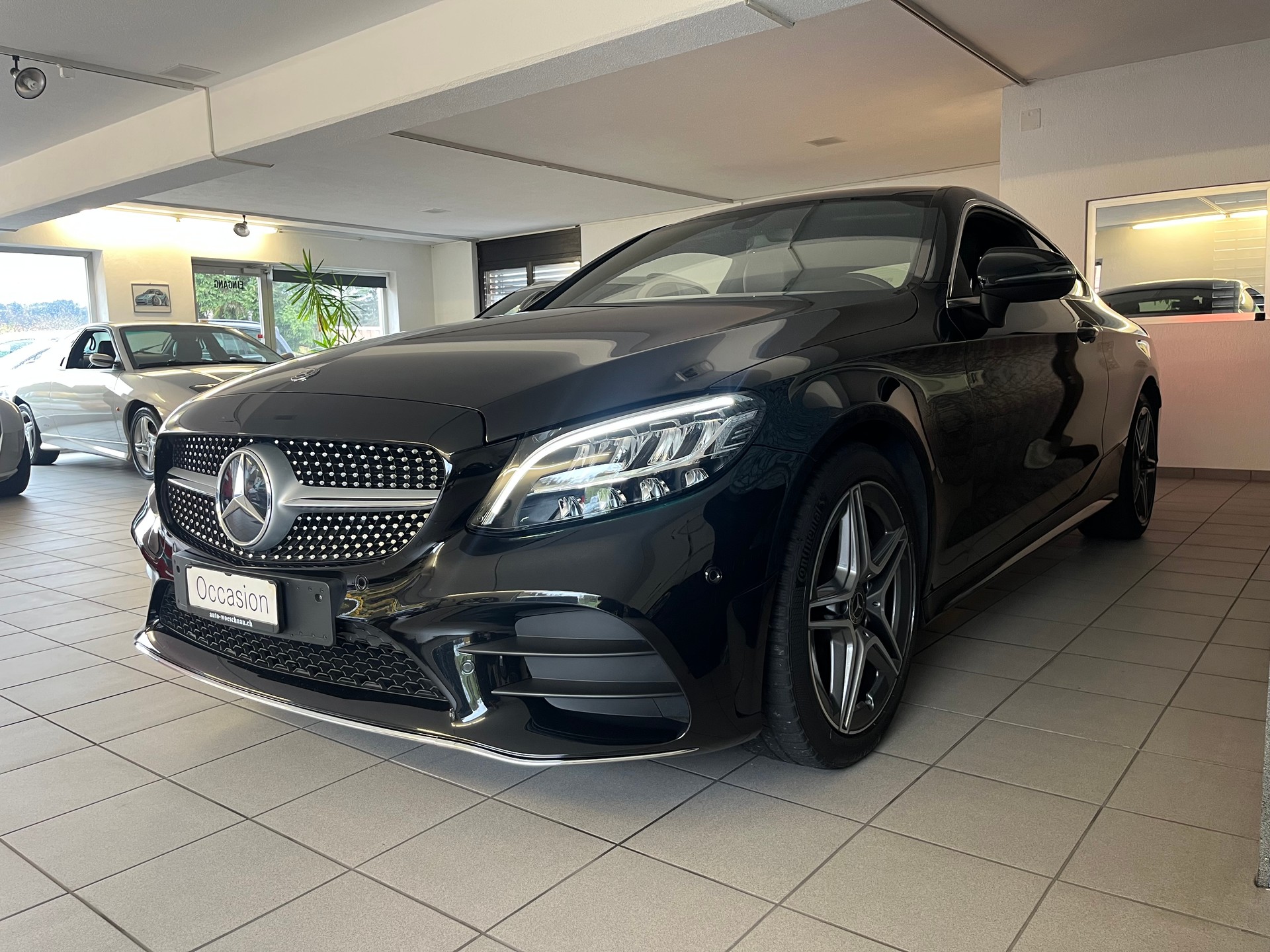 MERCEDES-BENZ C 180 AMG Line Coupé-image-4