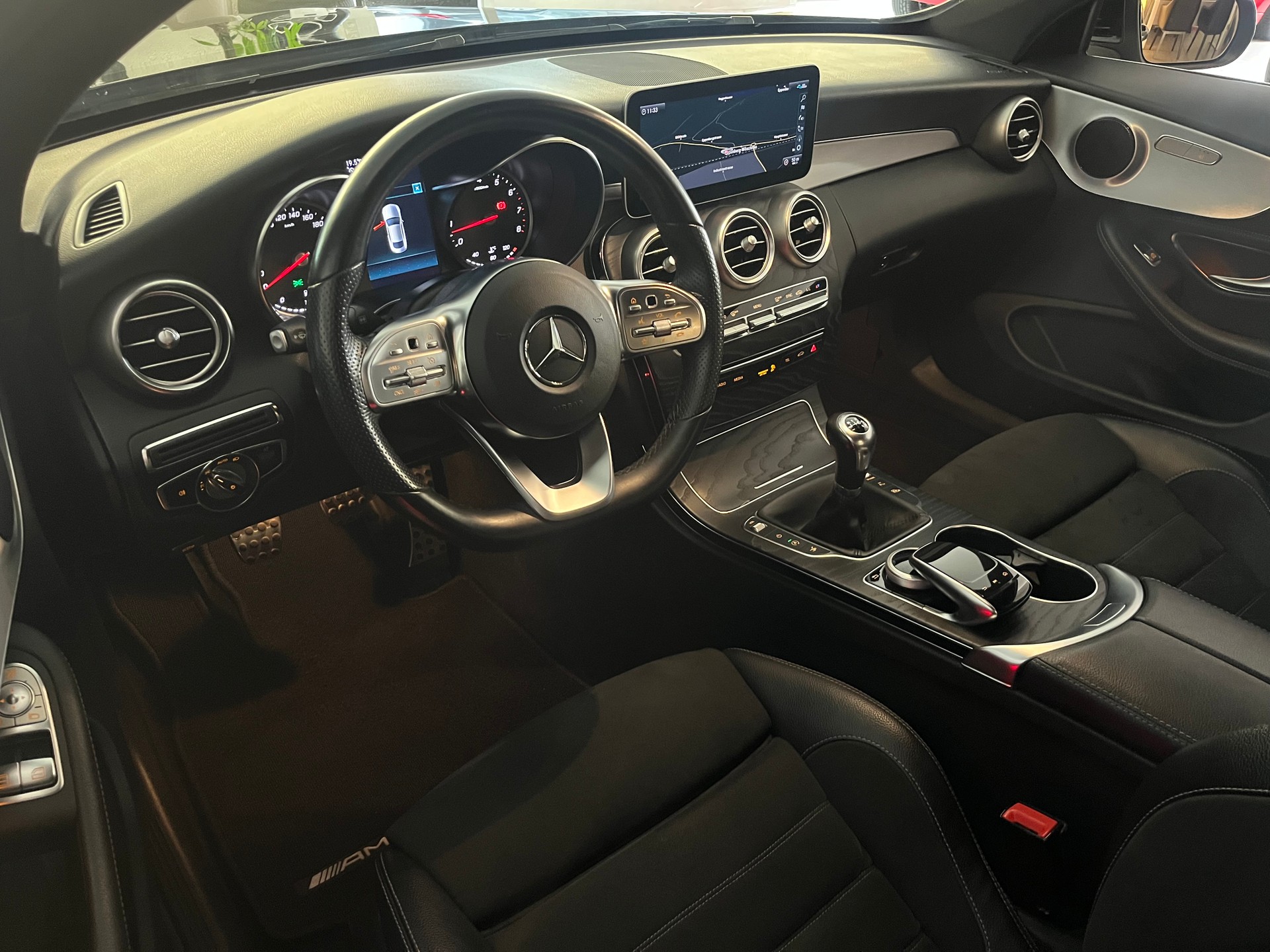 MERCEDES-BENZ C 180 AMG Line Coupé-image-9