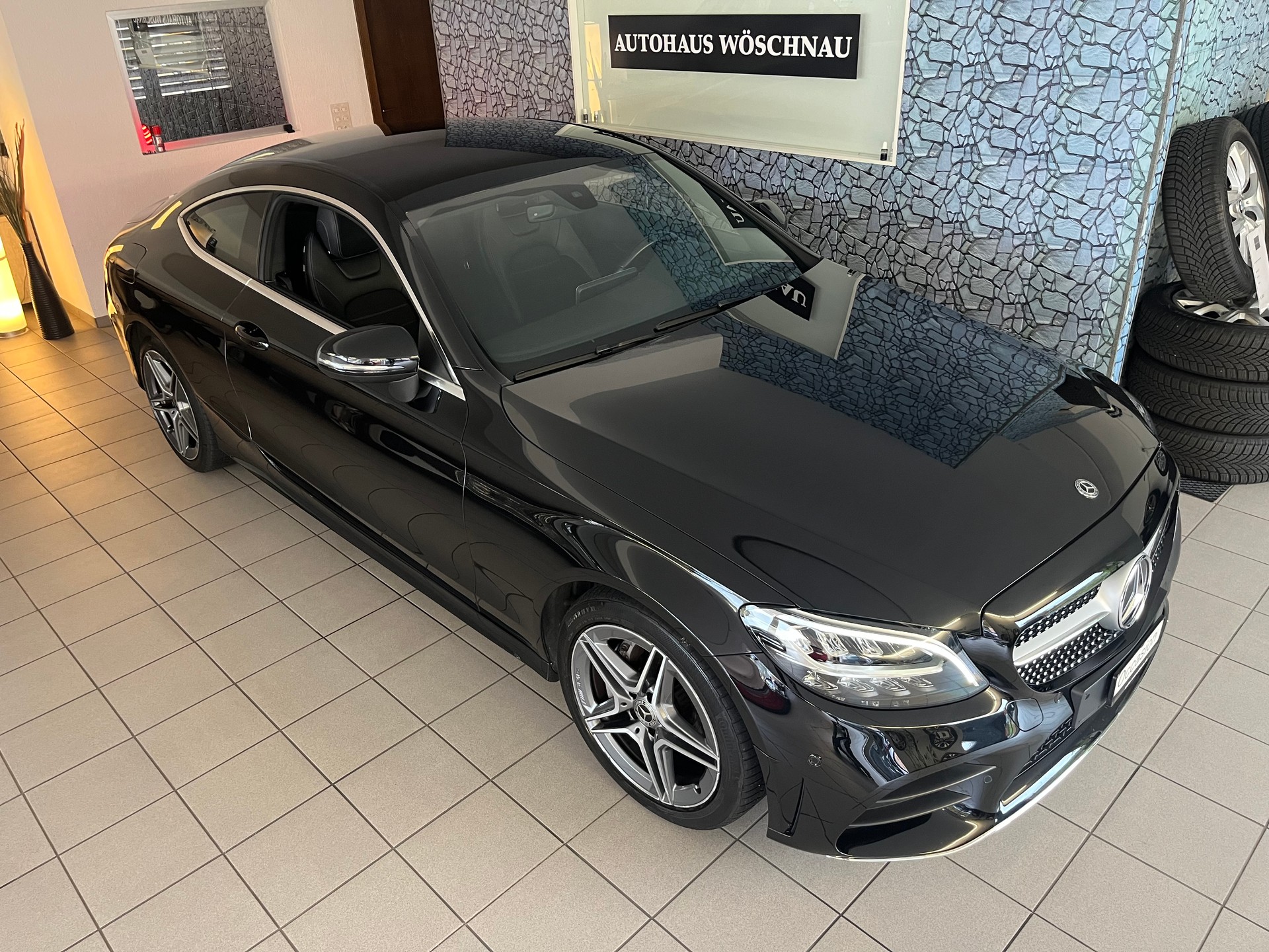 MERCEDES-BENZ C 180 AMG Line Coupé-image-6
