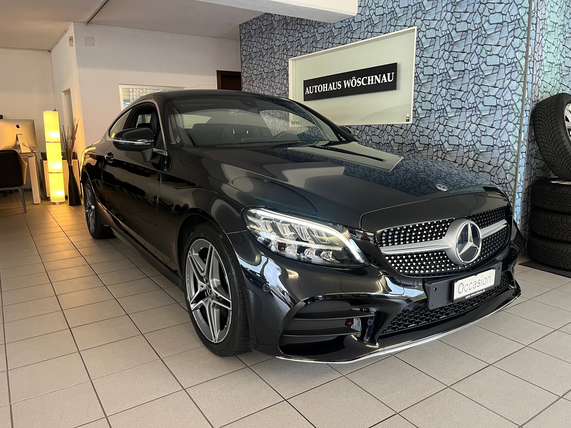 MERCEDES-BENZ C 180 AMG Line Coupé-image-0