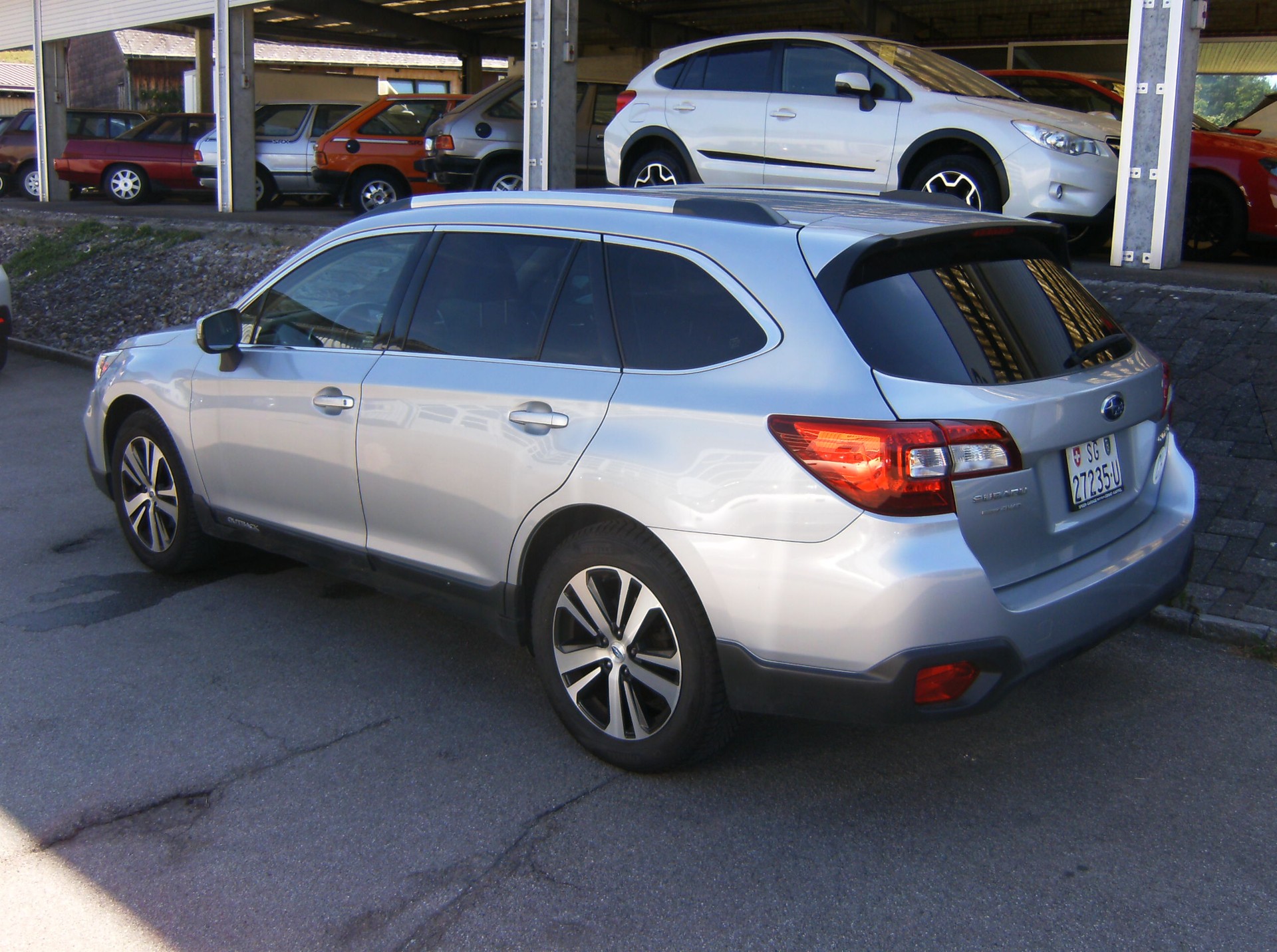 SUBARU Outback 2.5i Luxury AWD Lineartronic-showroom-element-2