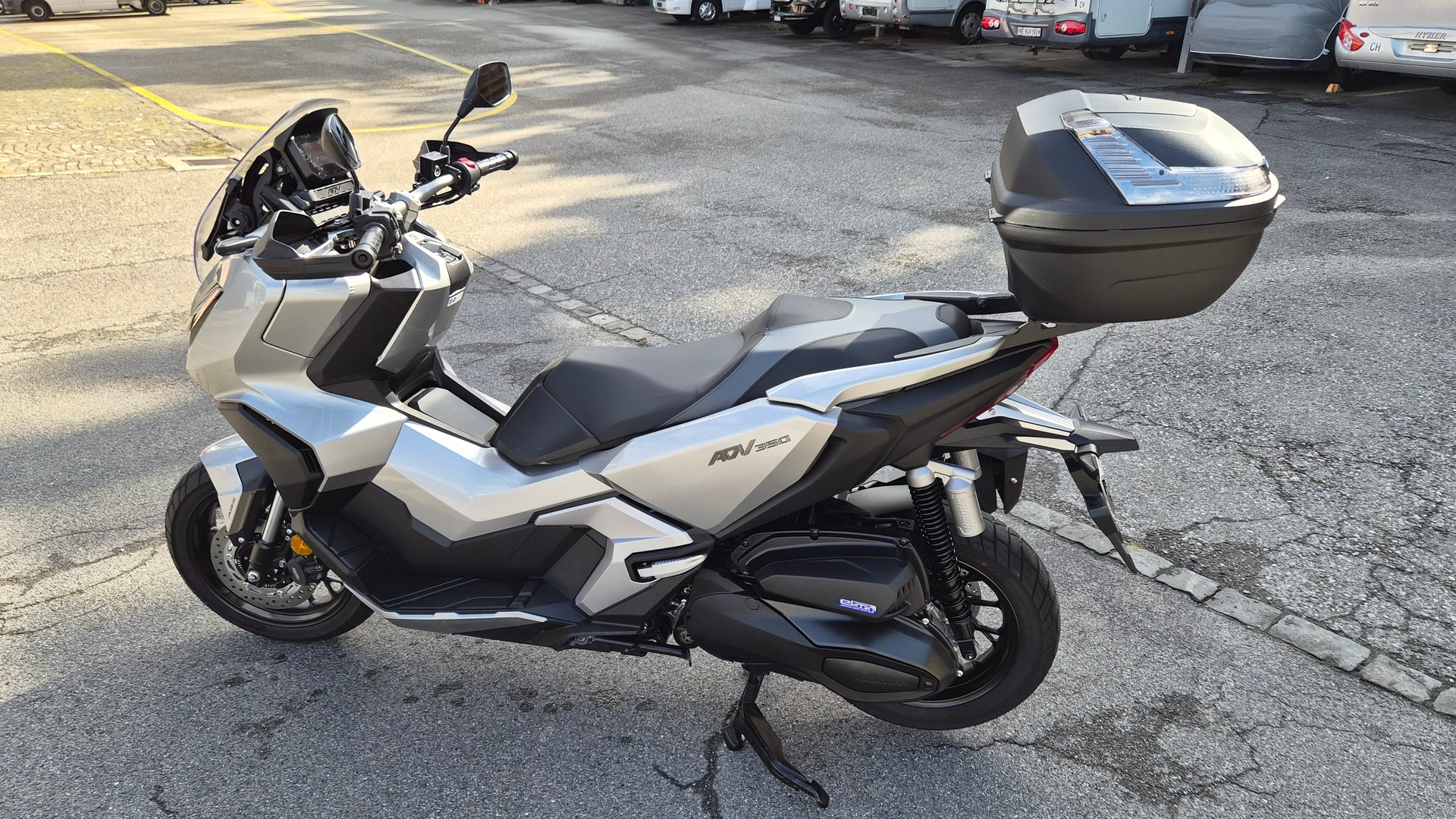 HONDA ADV 350-image-10