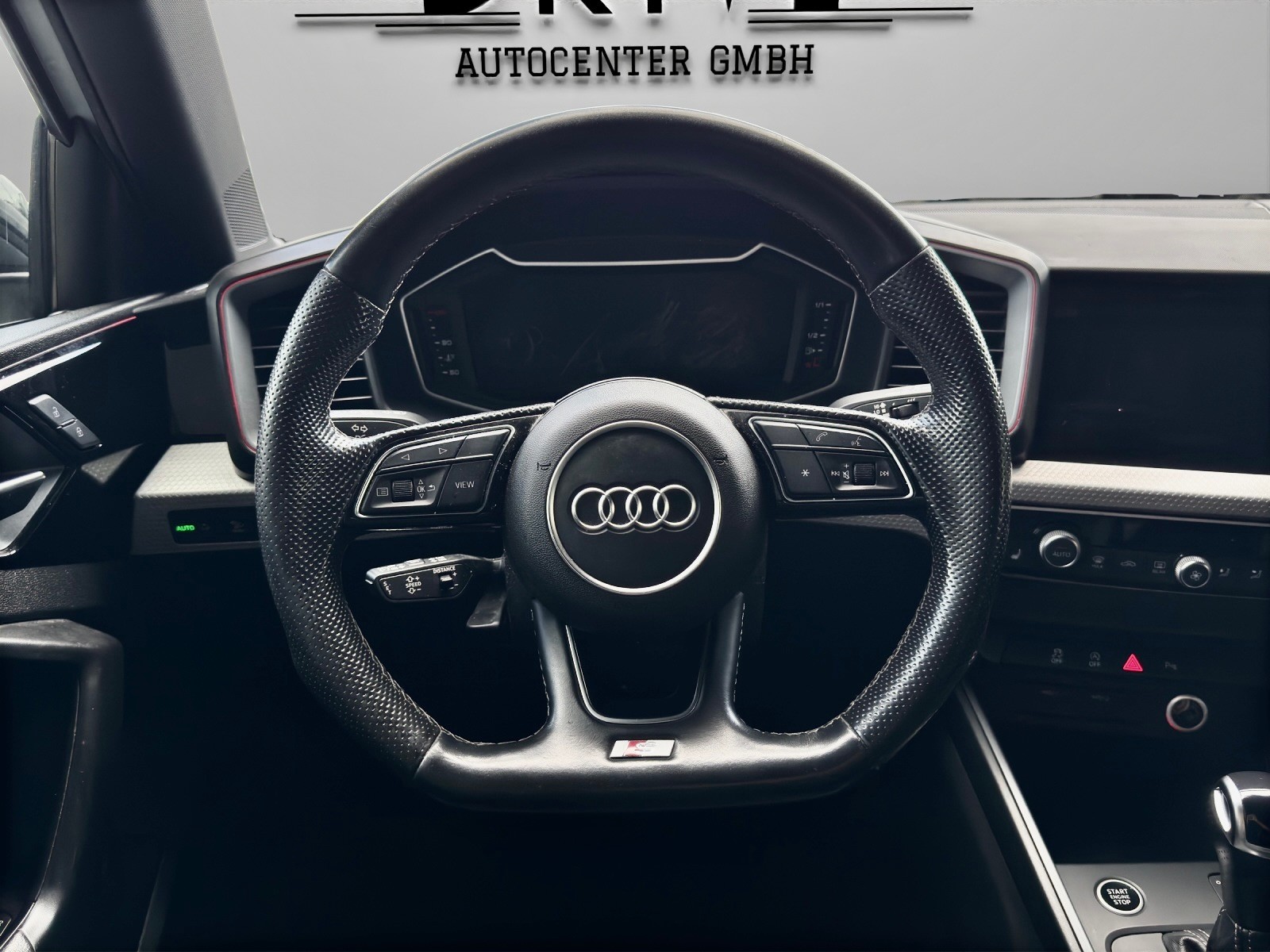 AUDI A1 Sportback 30 TFSI Attraction S-tronic-image-9
