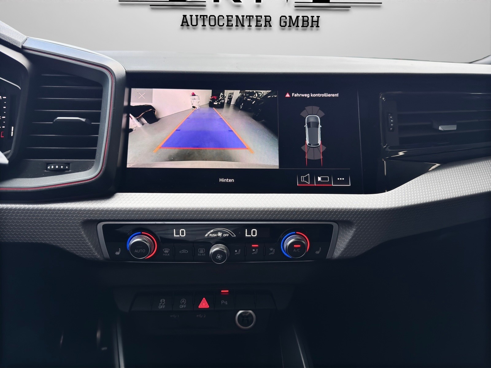AUDI A1 Sportback 30 TFSI Attraction S-tronic-image-13