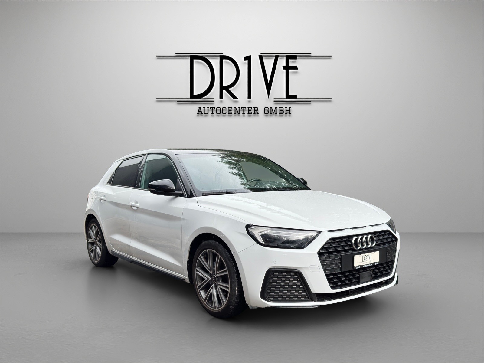 AUDI A1 Sportback 30 TFSI Attraction S-tronic-image-2