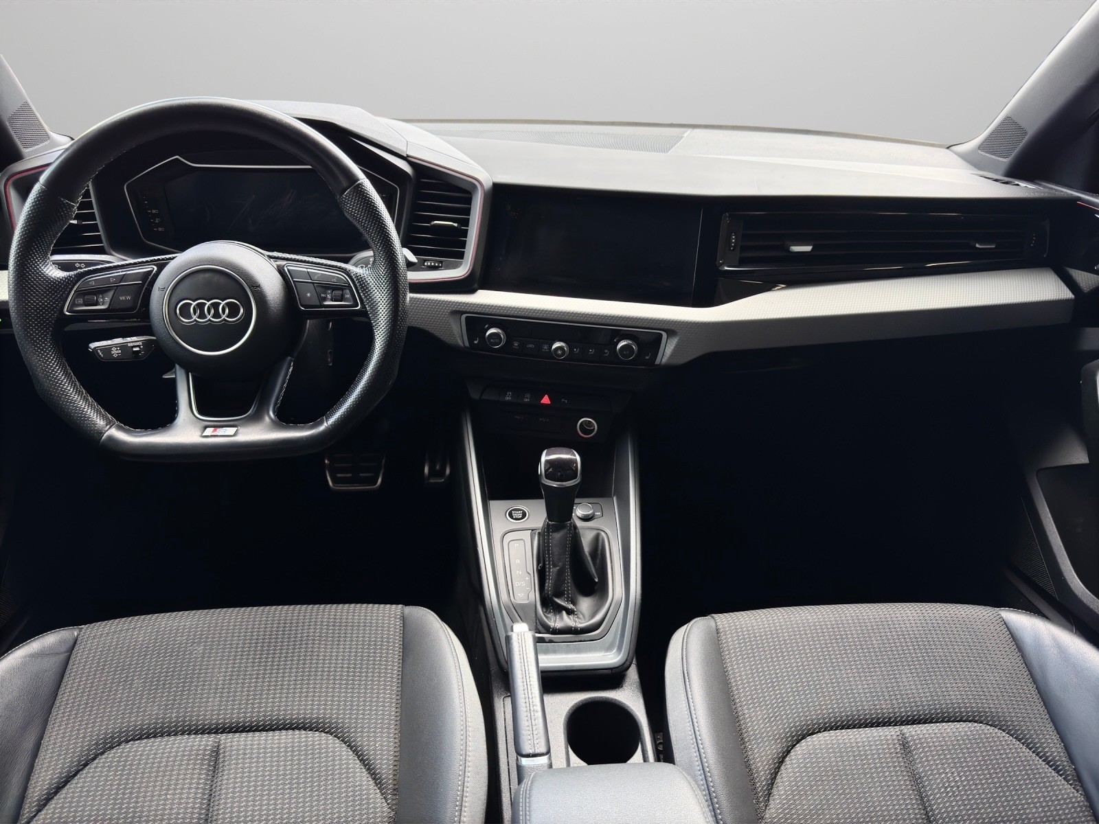 AUDI A1 Sportback 30 TFSI Attraction S-tronic-image-8