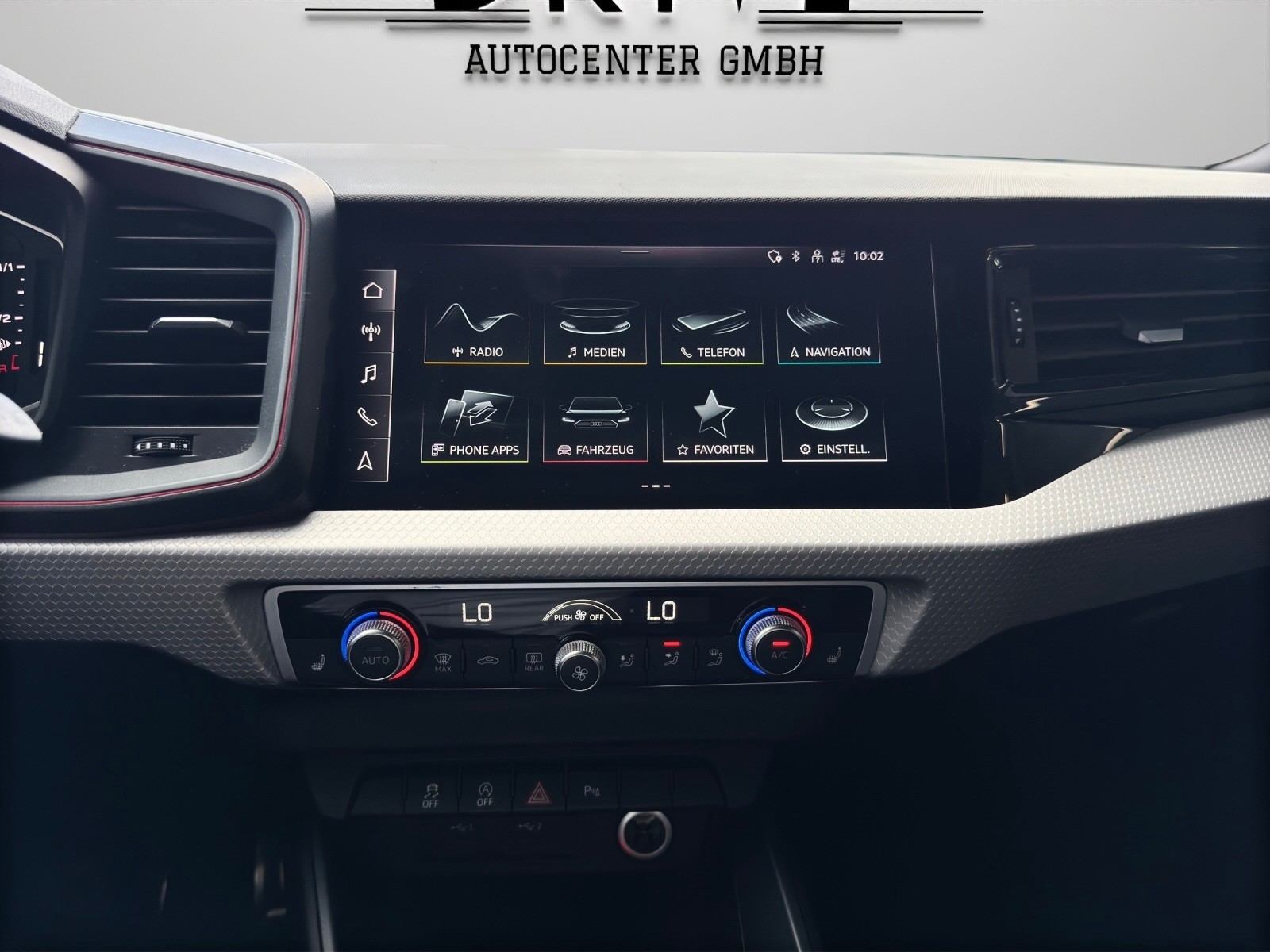 AUDI A1 Sportback 30 TFSI Attraction S-tronic-image-12