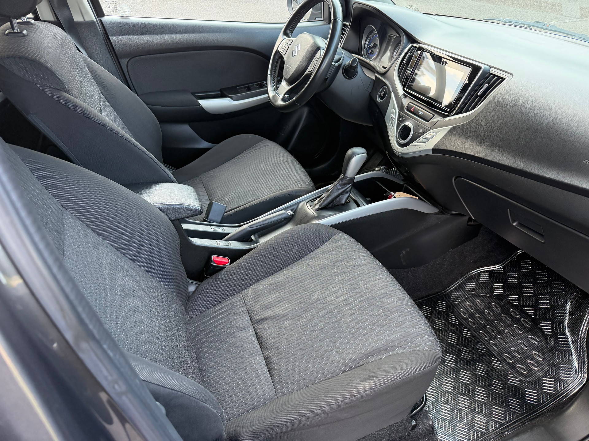 SUZUKI Baleno 1.0 Boosterjet Sergio Cellano Top Automat-image-14