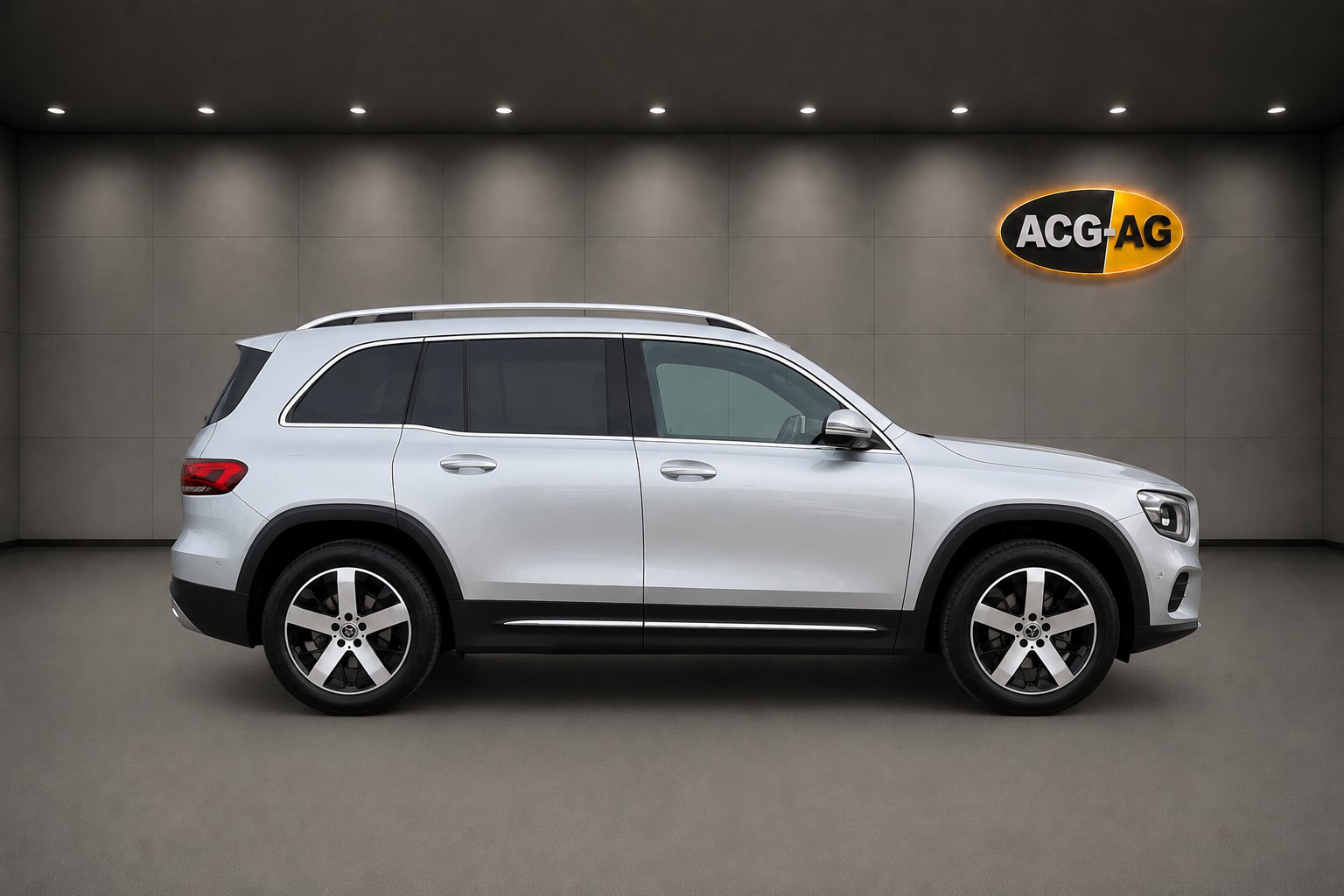 MERCEDES-BENZ GLB 220 d 4Matic Style 8G-Tronic ** Teil-Leder ** Gr-Navi ** RF-Kamera ** Anh-Kupplung ** Panorama-Glasdach ** Ab MFK & Service-image-5