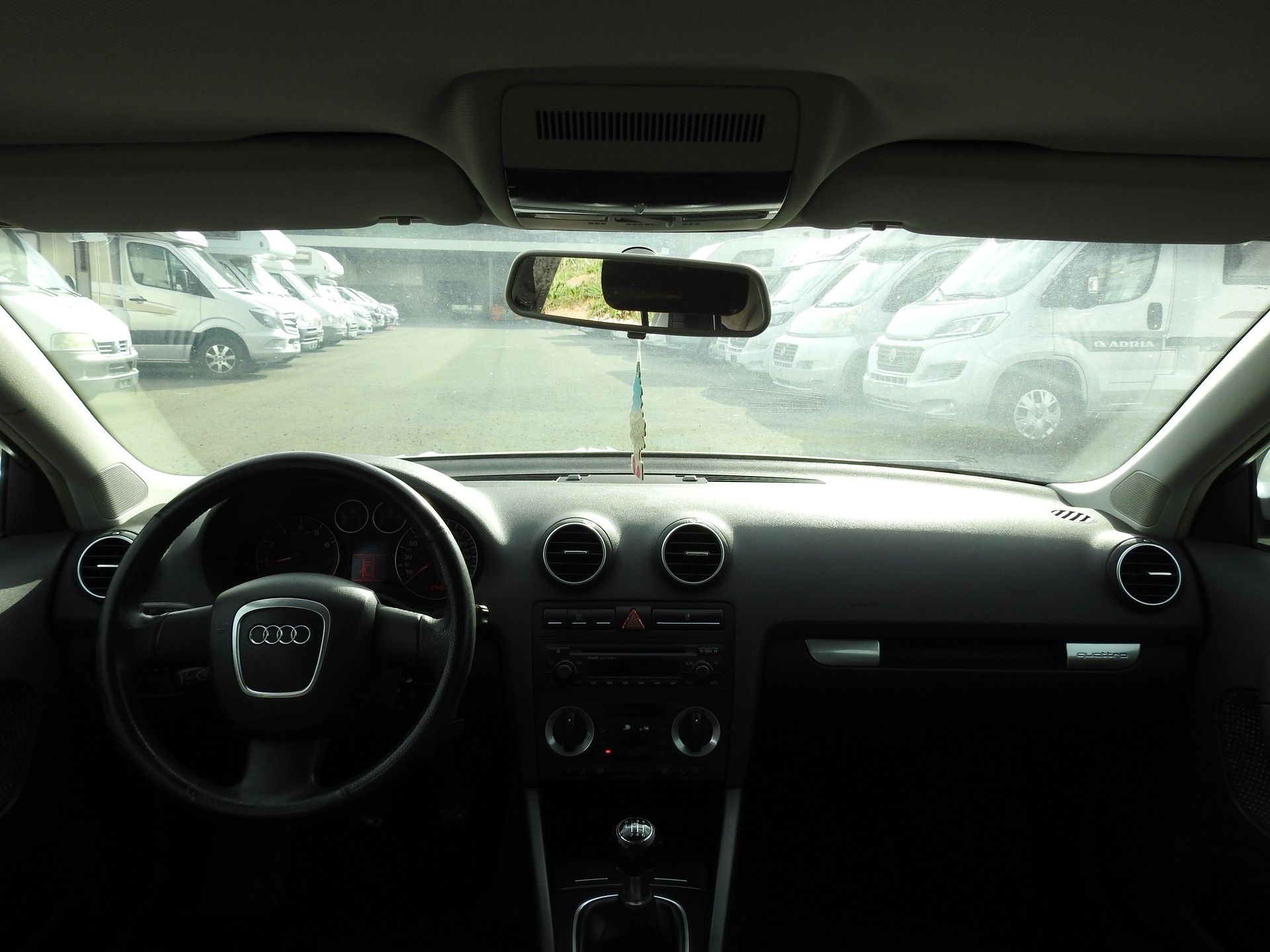 AUDI A3 2.0 Turbo FSI Ambition quattro-image-15